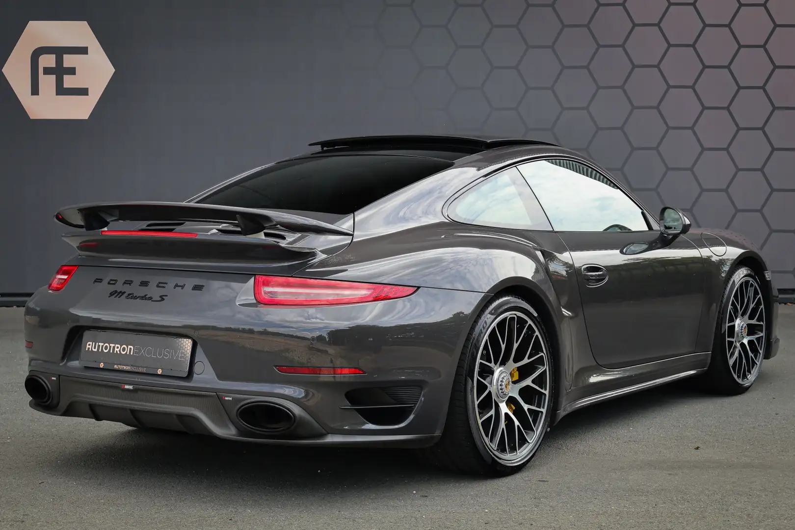 Porsche 991 3.8 Turbo S AKRAPOVIC UITLAAT | FRONT PPF | APPLE Grijs - 2