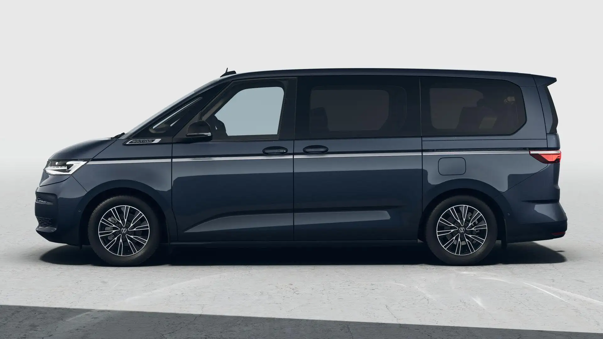 Volkswagen T7 Multivan Style Lang 2.0 TDI SCR DSG AHK+EasyOpen+Travel Ass Kék - 2