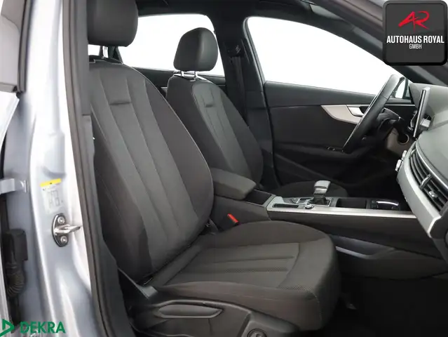 Audi A4 view 12