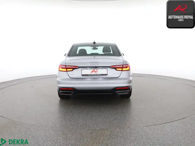 Audi A4 view 4
