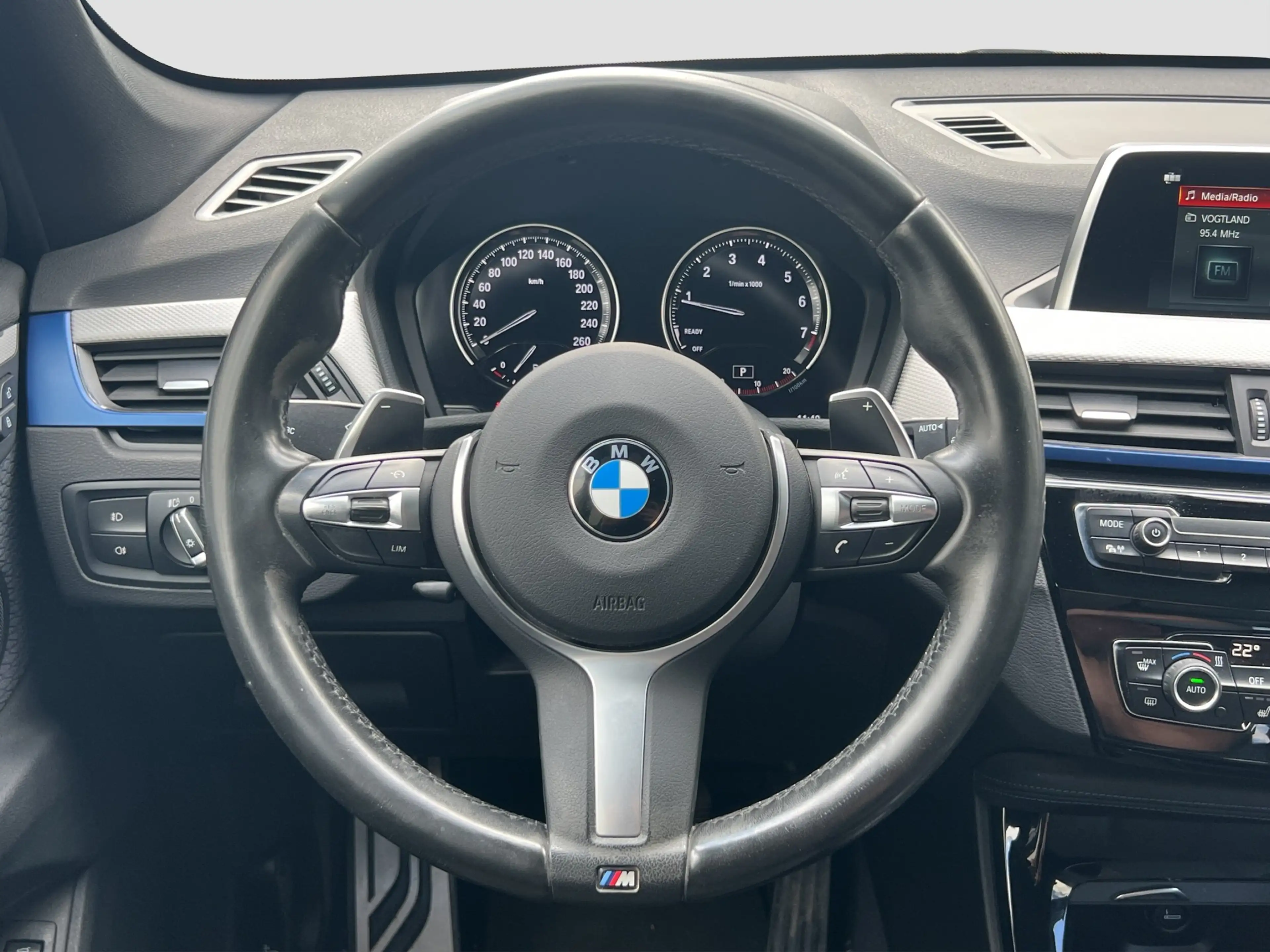 BMW X1 xDrive 20i ///M-Sport LED Navi RFK Tempo PDC — photo 13