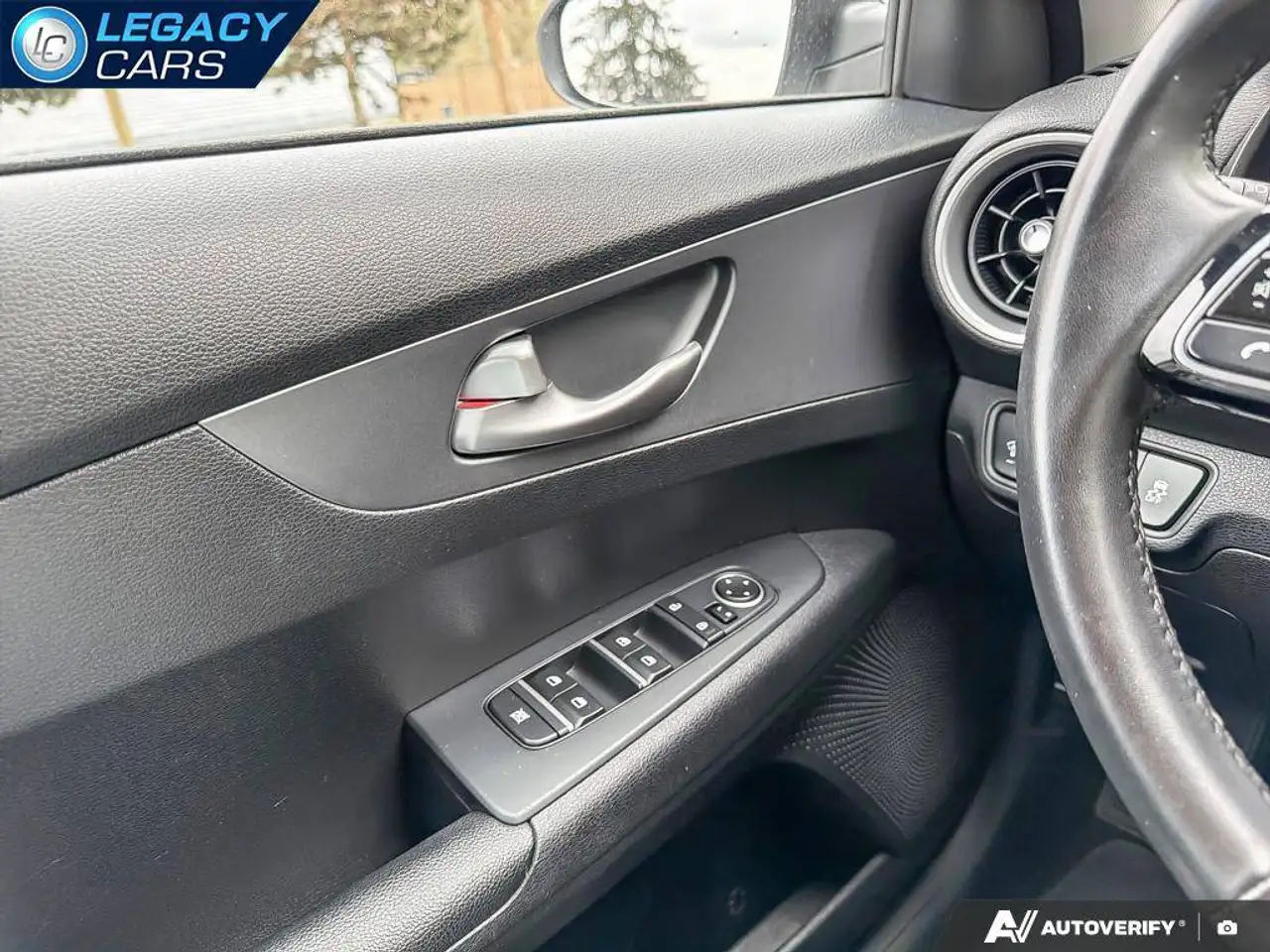Kia Forte снимка Kia Forte