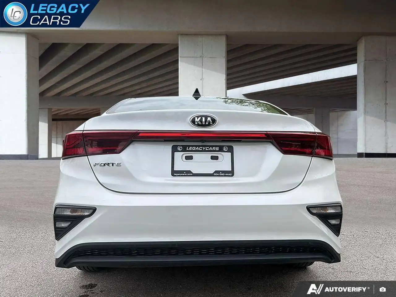 Kia Forte снимка Kia Forte
