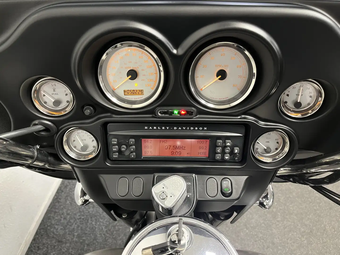 Harley-Davidson Street Glide HARLEYDAVIDSON FLHX Grijs - 2