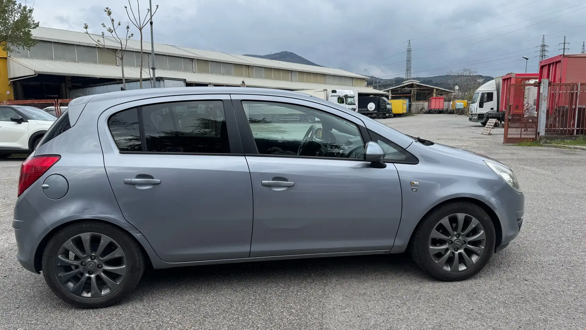 Opel Corsa 5p 1.2 Club Gpl-tech - 2