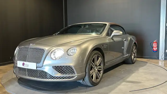 Bentley Continental GTC W12 6.0 590 Suivi Bentley