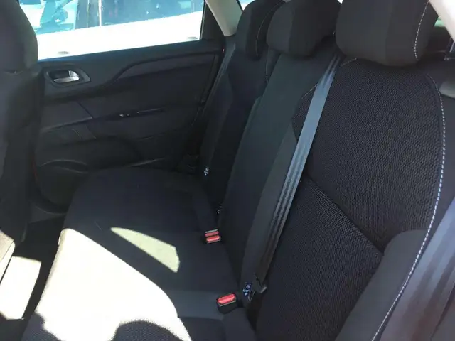 Citroen C4 view 5
