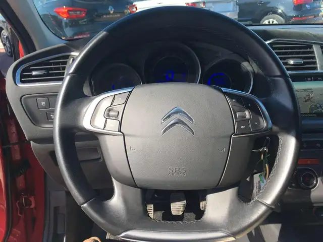 Citroen C4 view 8