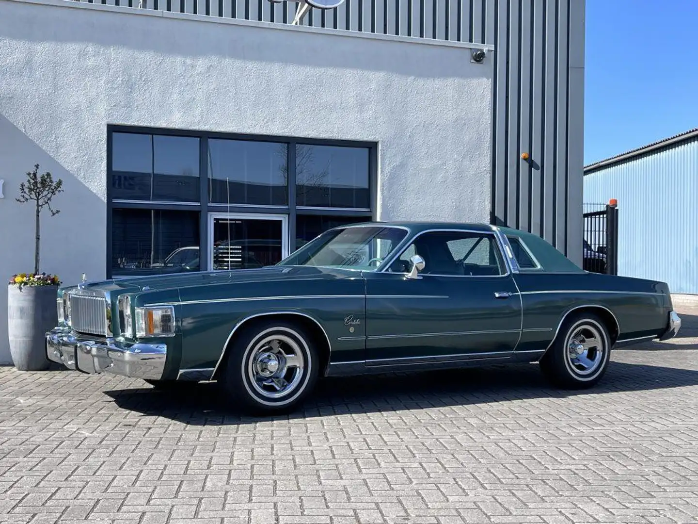 Chrysler Cordoba Coupe V8 18.000 mls D-Zulassung Verde - 1