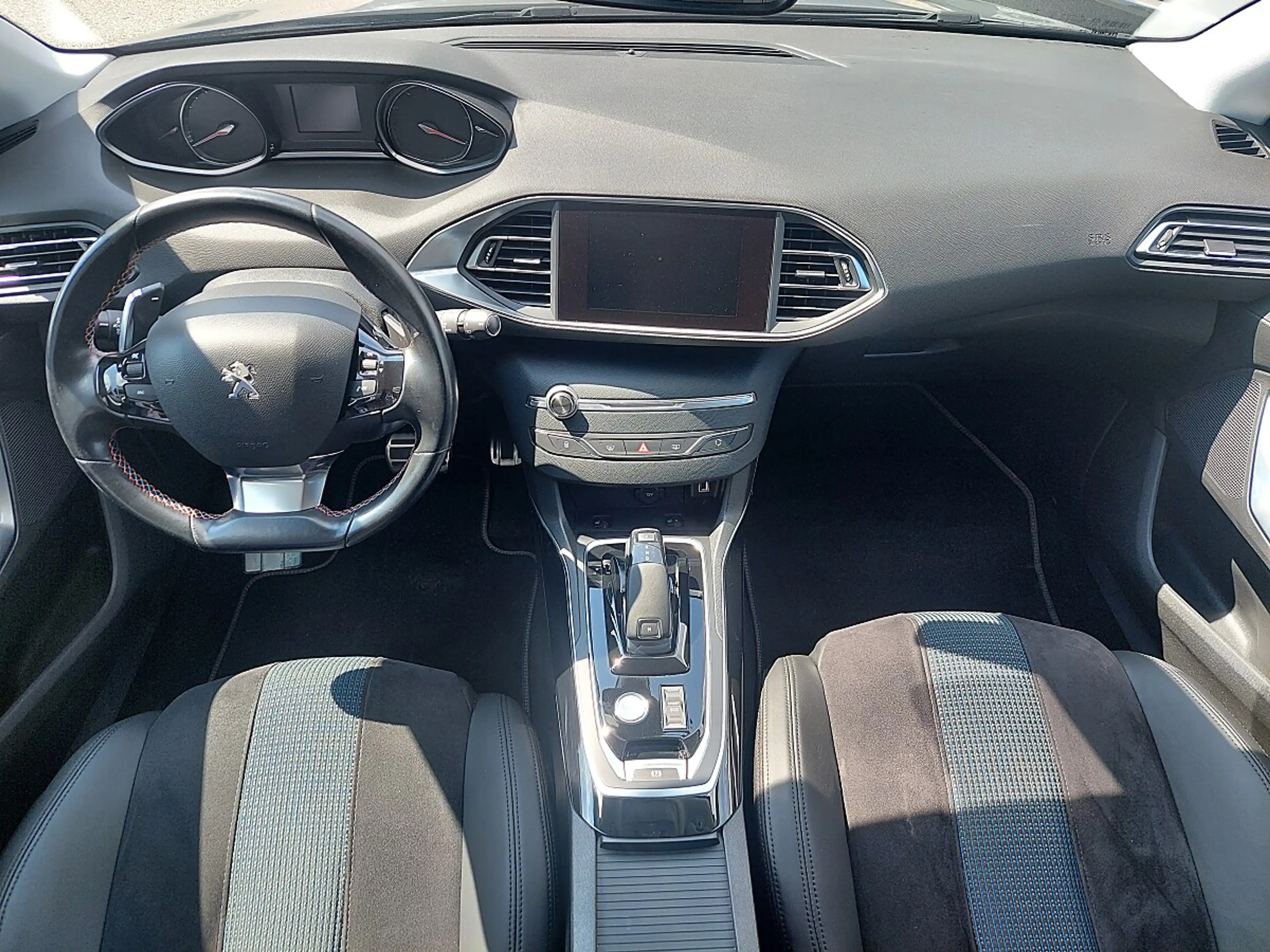 Peugeot 308 SW 1,5 BlueHDI 130 Tech Edition S&S EAT8 Aut. — photo 9