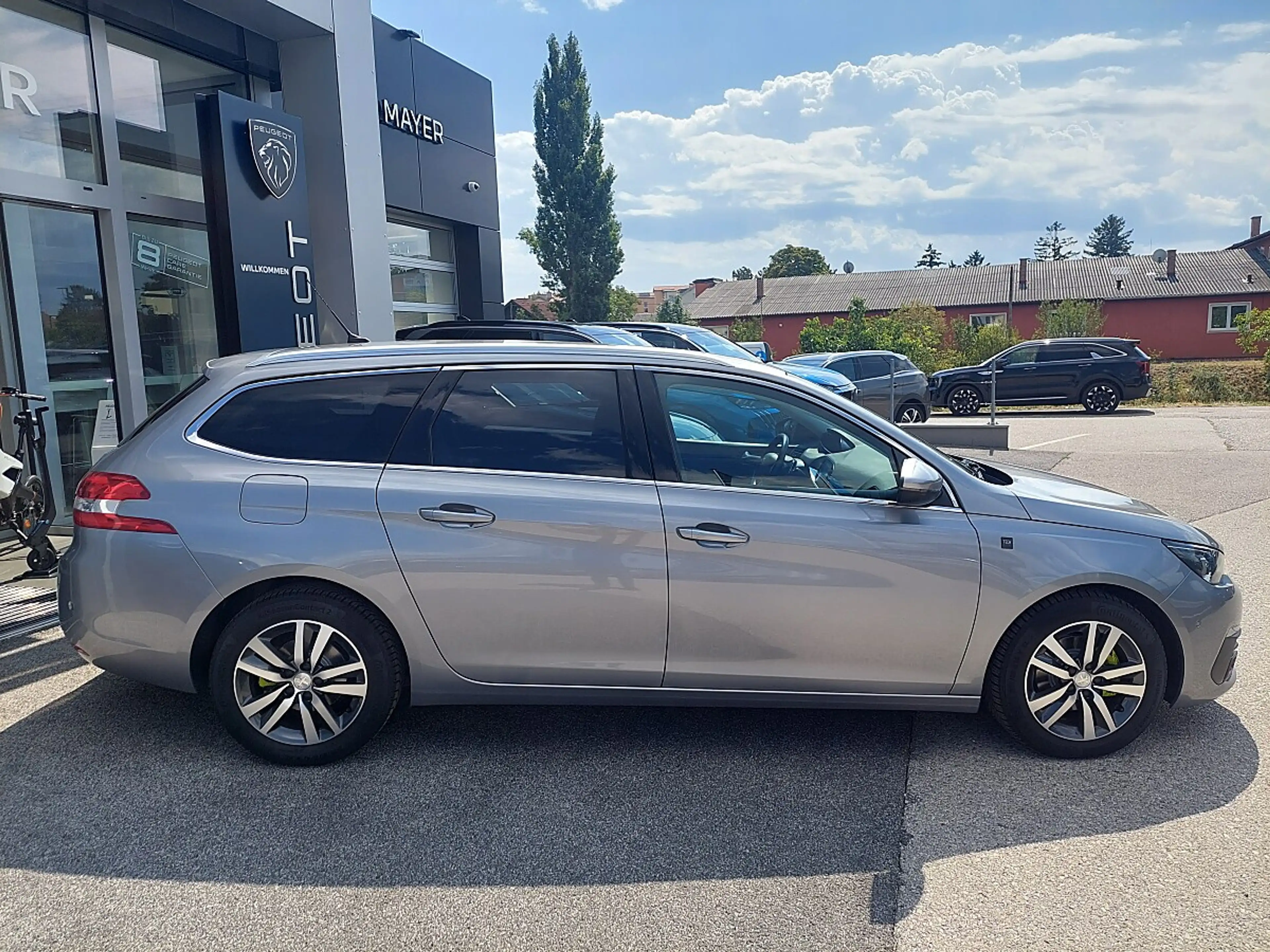 Peugeot 308 SW 1,5 BlueHDI 130 Tech Edition S&S EAT8 Aut. — photo 4