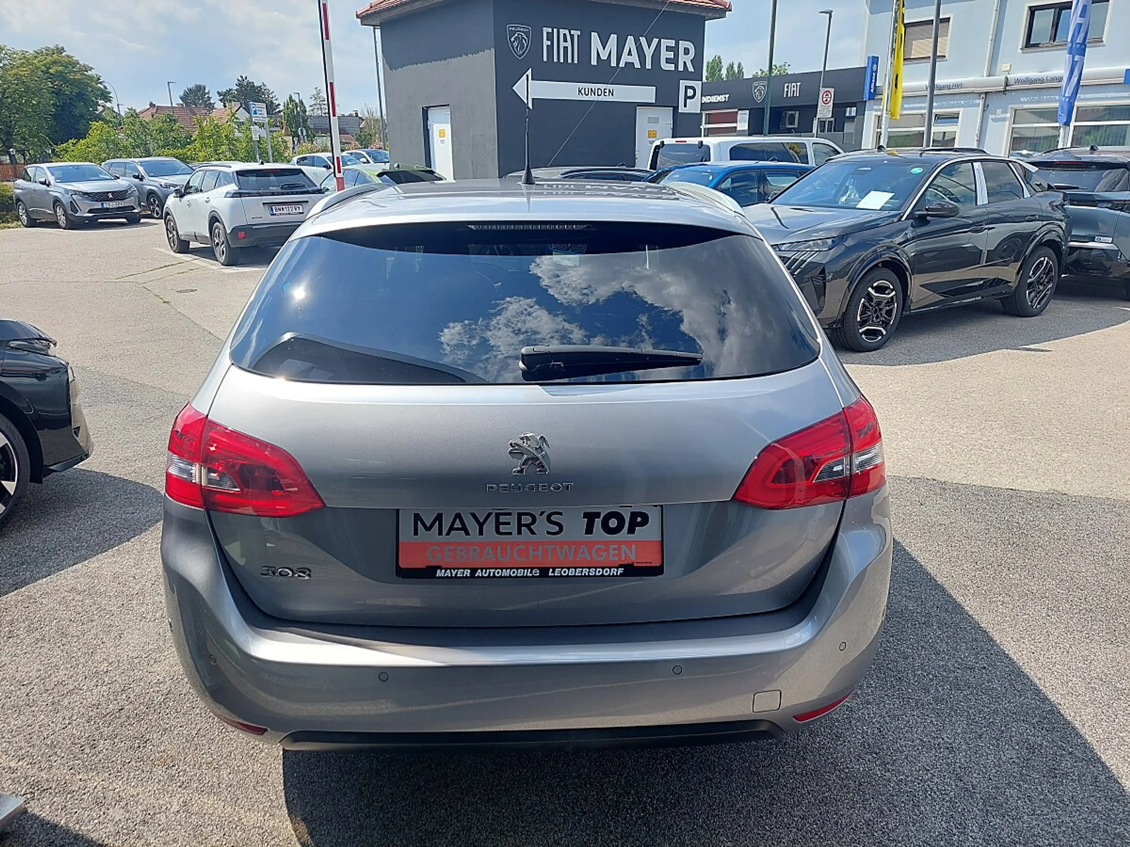 Peugeot 308 SW 1,5 BlueHDI 130 Tech Edition S&S EAT8 Aut. — photo 6