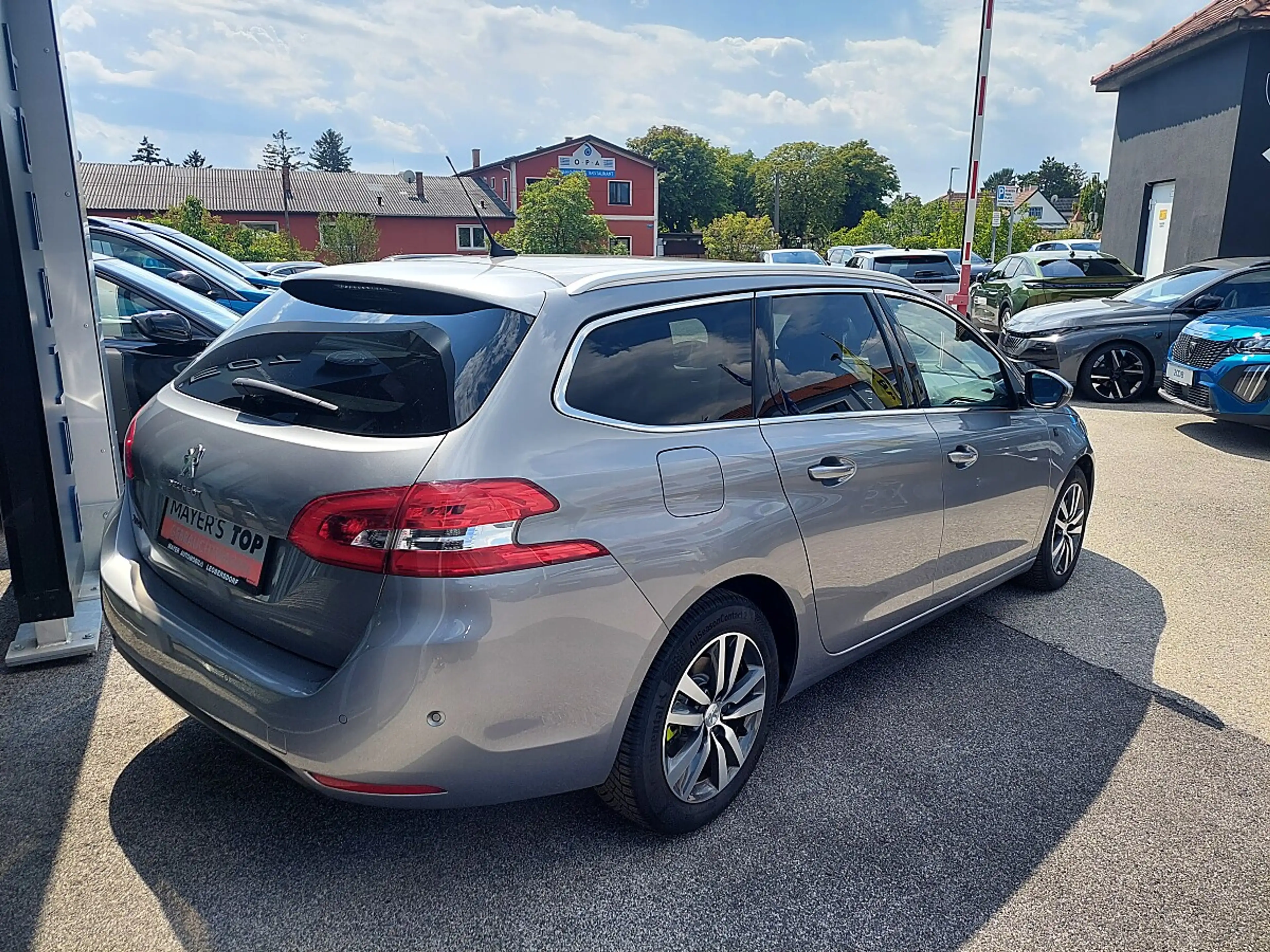 Peugeot 308 SW 1,5 BlueHDI 130 Tech Edition S&S EAT8 Aut. — photo 5