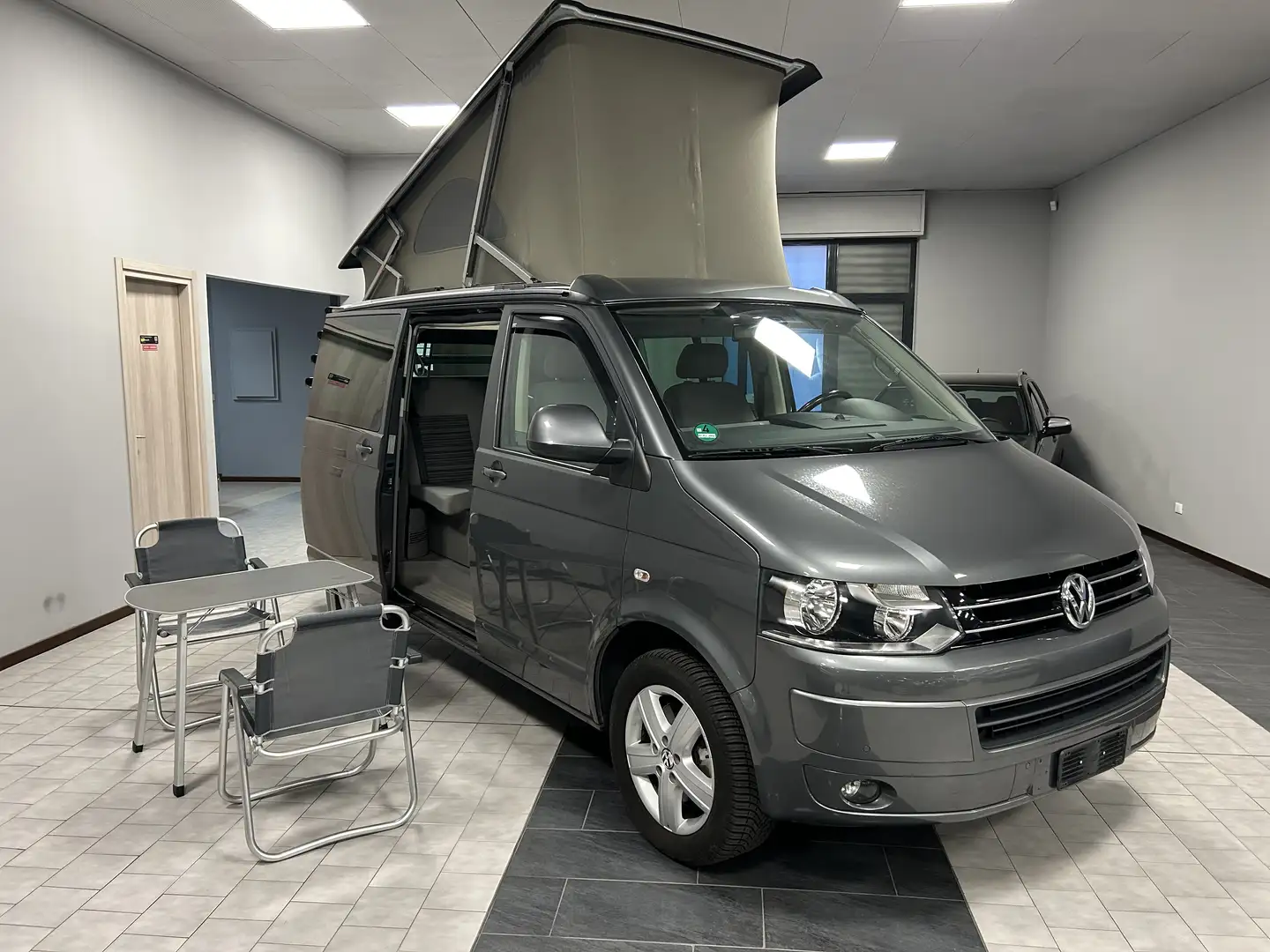 Volkswagen T5 California 2.0 Comfortline ( imm. camper mobili al interno ) Grigio - 1