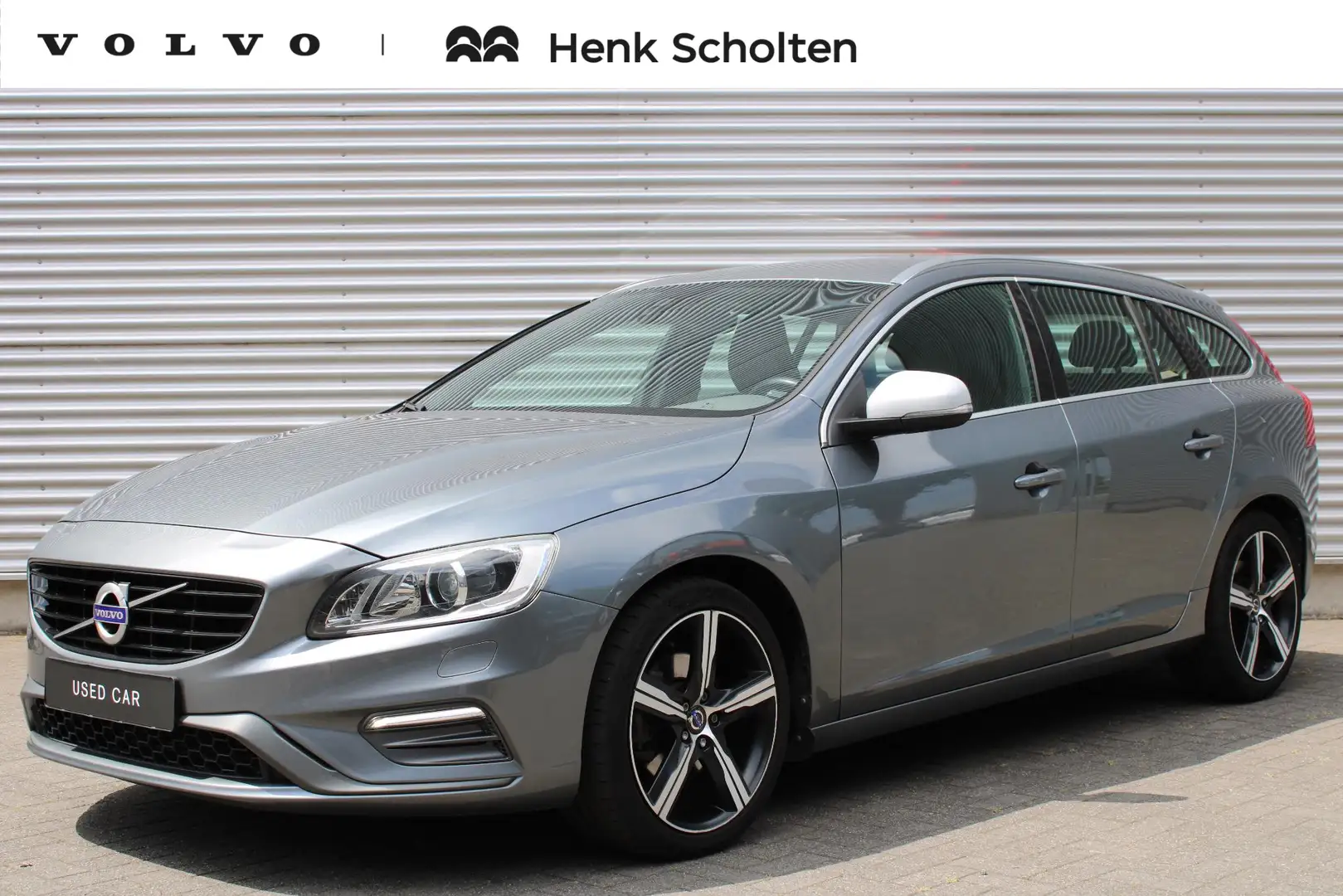 Volvo V60 T3 AUT6 153PK R-Design | Dealer Onderhouden | Stan Grijs - 1