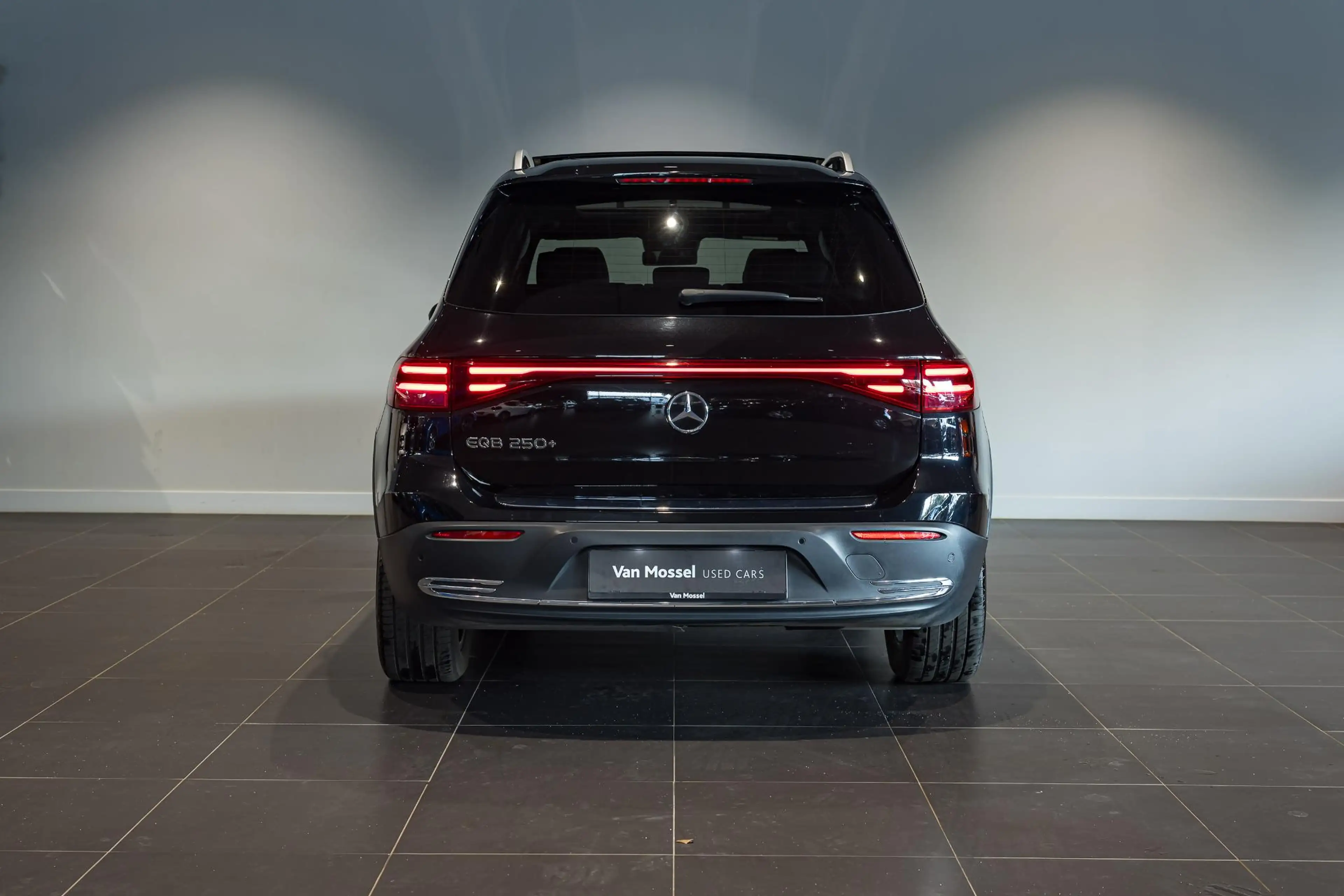Mercedes-Benz EQB 250 EQB 250+ Luxury Line | Camera | PDC V+A | Panodak — photo 6