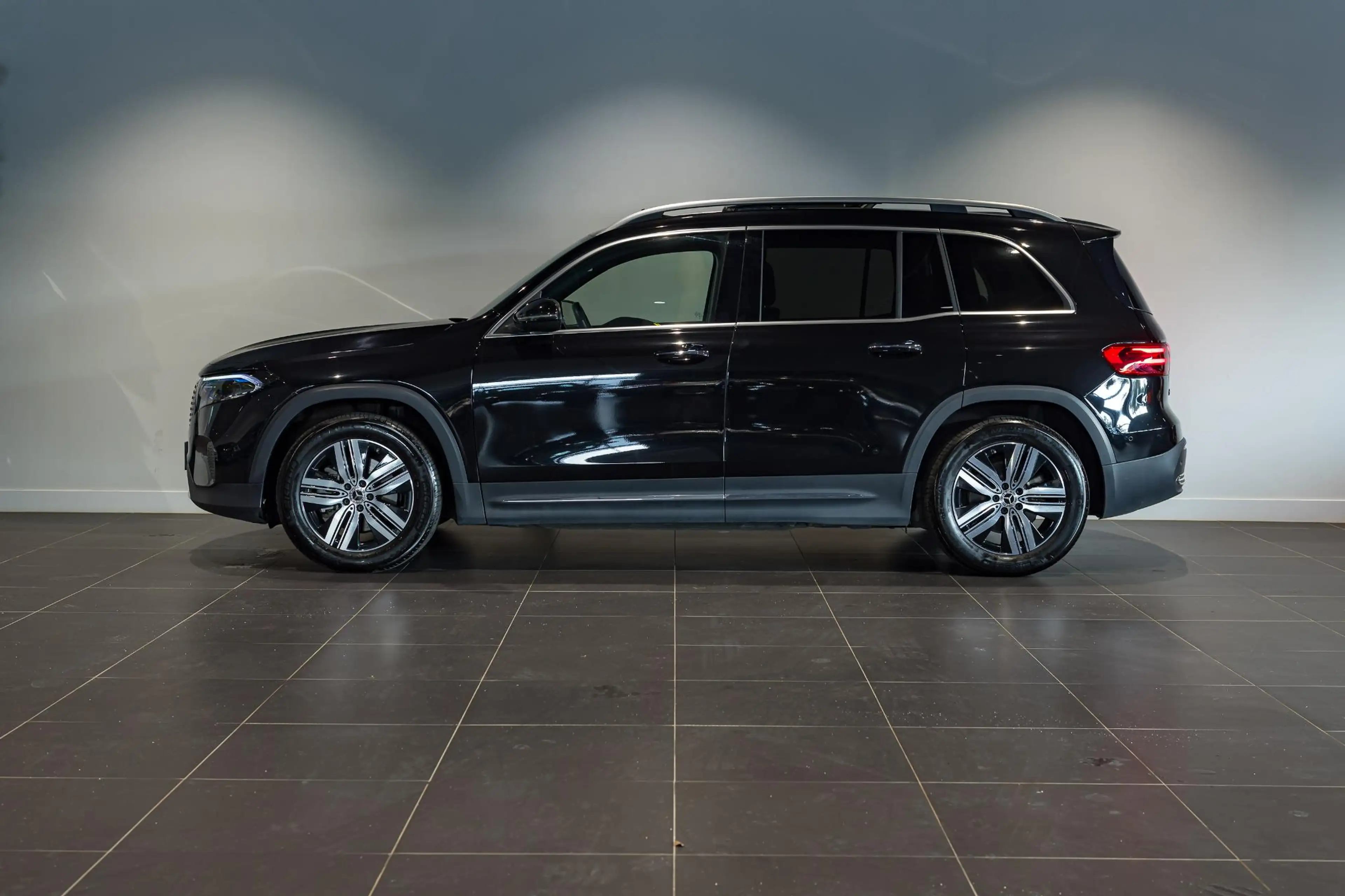 Mercedes-Benz EQB 250 EQB 250+ Luxury Line | Camera | PDC V+A | Panodak — photo 5
