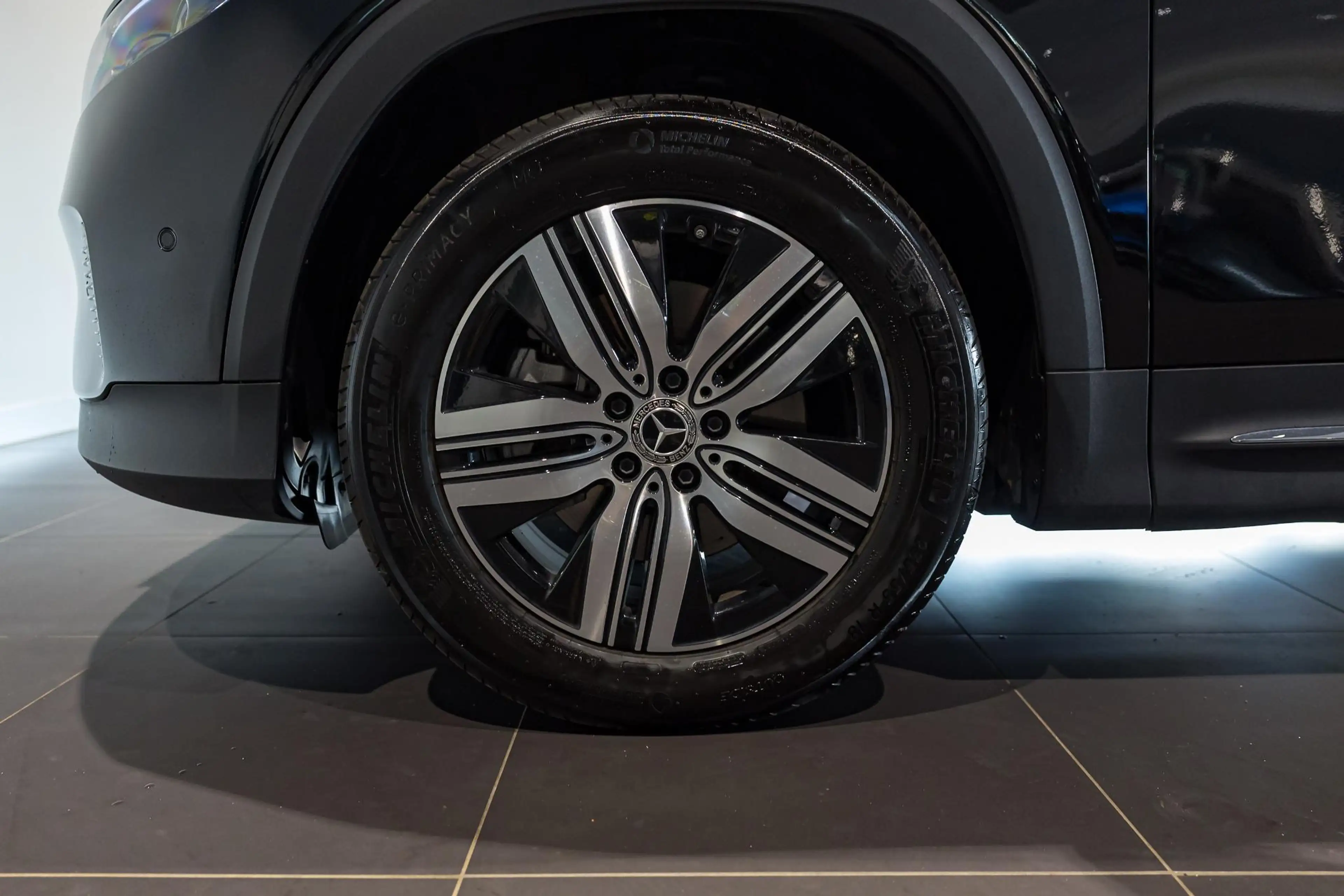 Mercedes-Benz EQB 250 EQB 250+ Luxury Line | Camera | PDC V+A | Panodak — photo 10