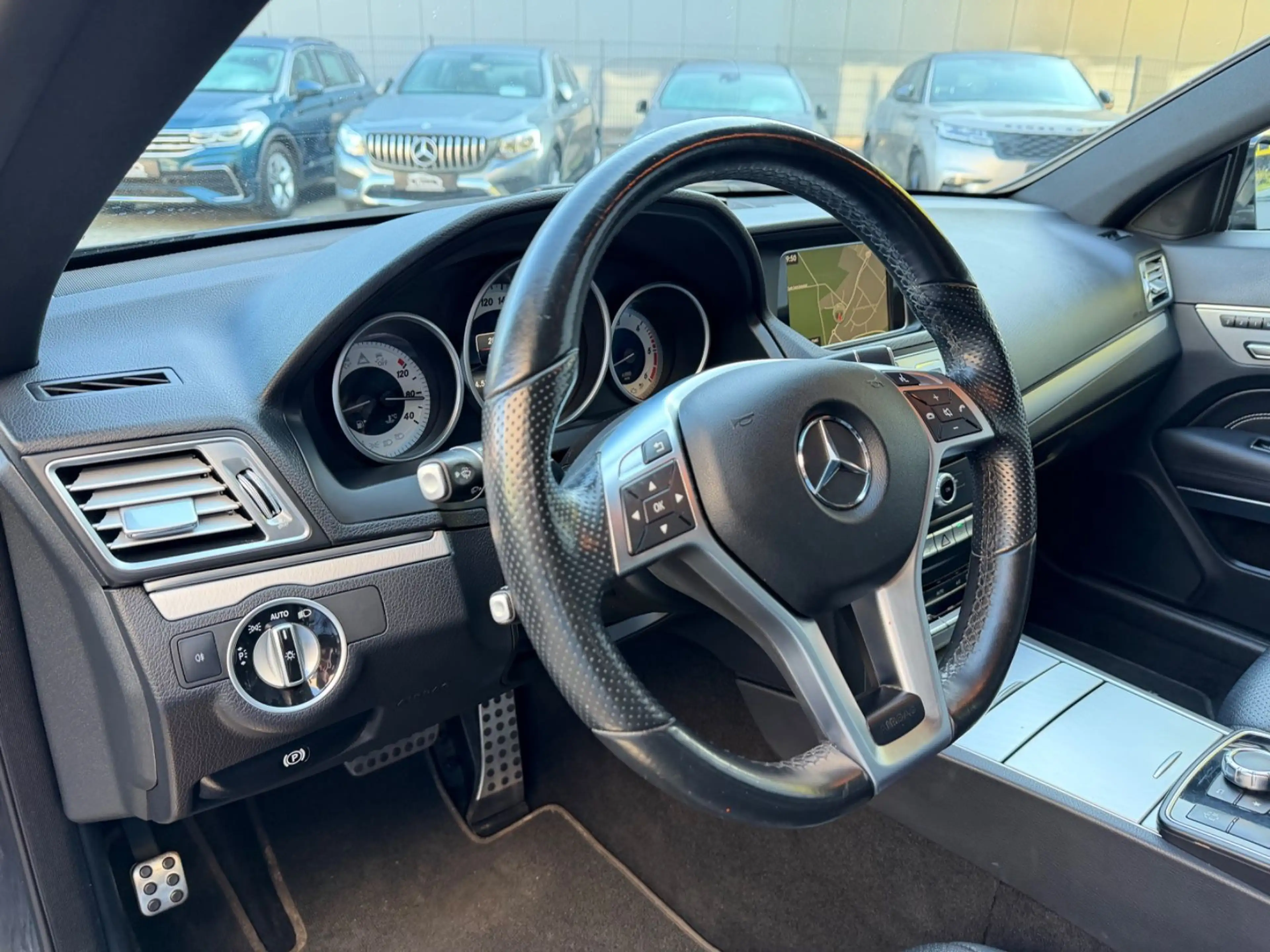 Mercedes-Benz E 350 d BlueTec/AMG LINE/LEDER/SHZ/AUTOMATIK/NAV — photo 14