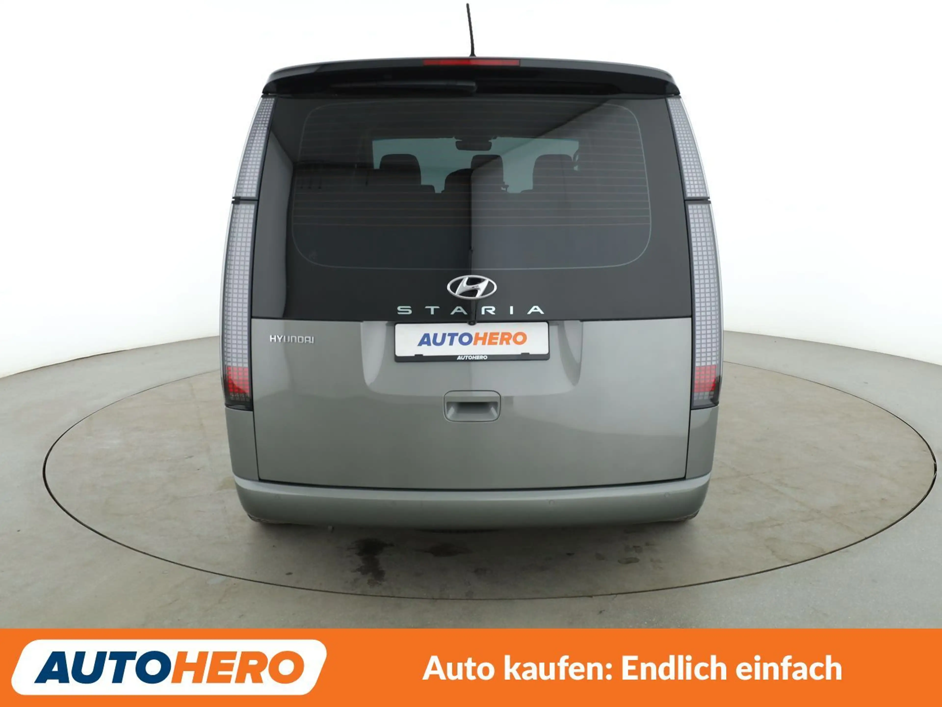 Hyundai STARIA 2.2 CRDi Prime 2WD Aut.*NAV*ACC*CAM*PDC*SHZ*ALU* — photo 5