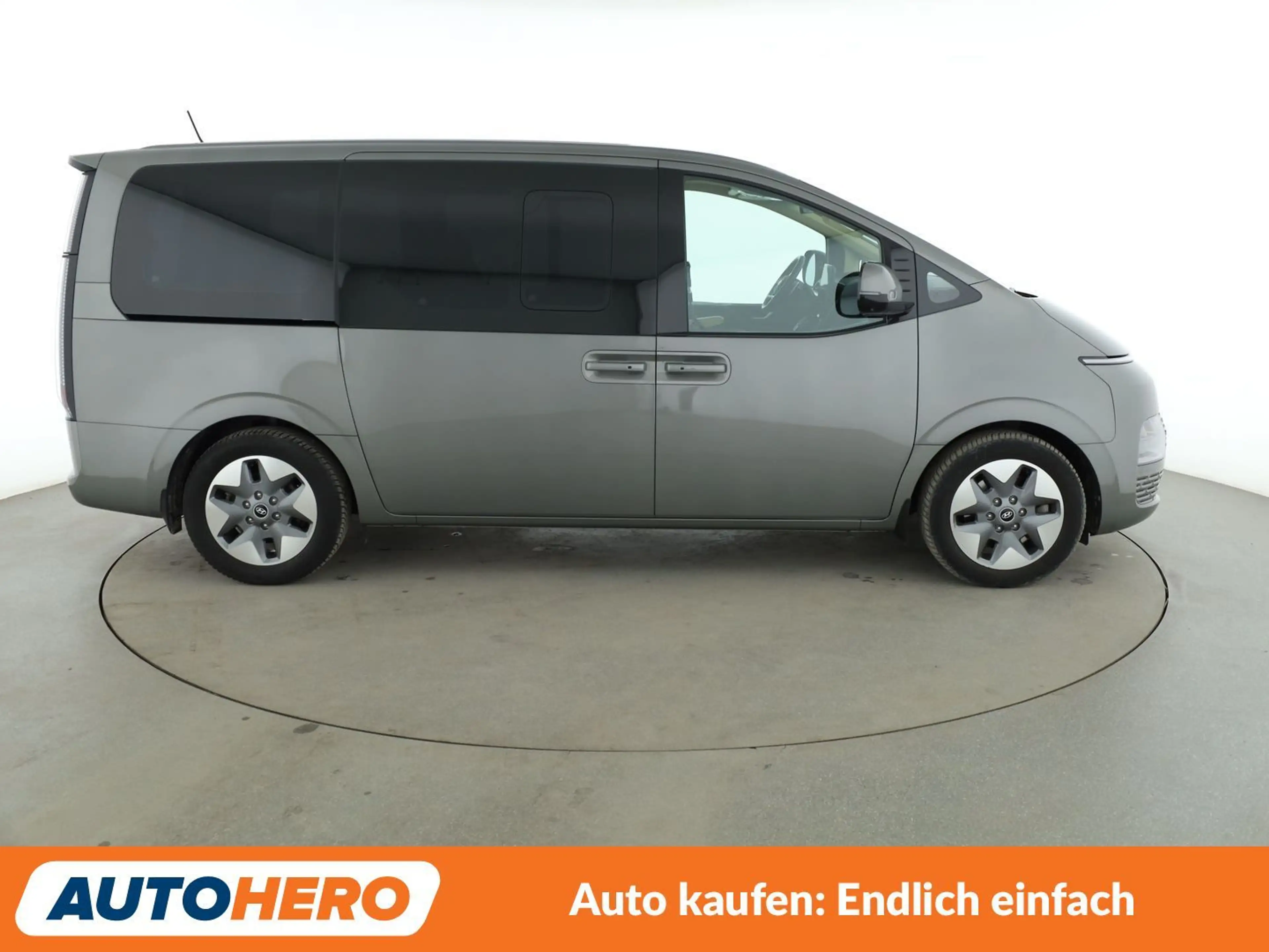 Hyundai STARIA 2.2 CRDi Prime 2WD Aut.*NAV*ACC*CAM*PDC*SHZ*ALU* — photo 7