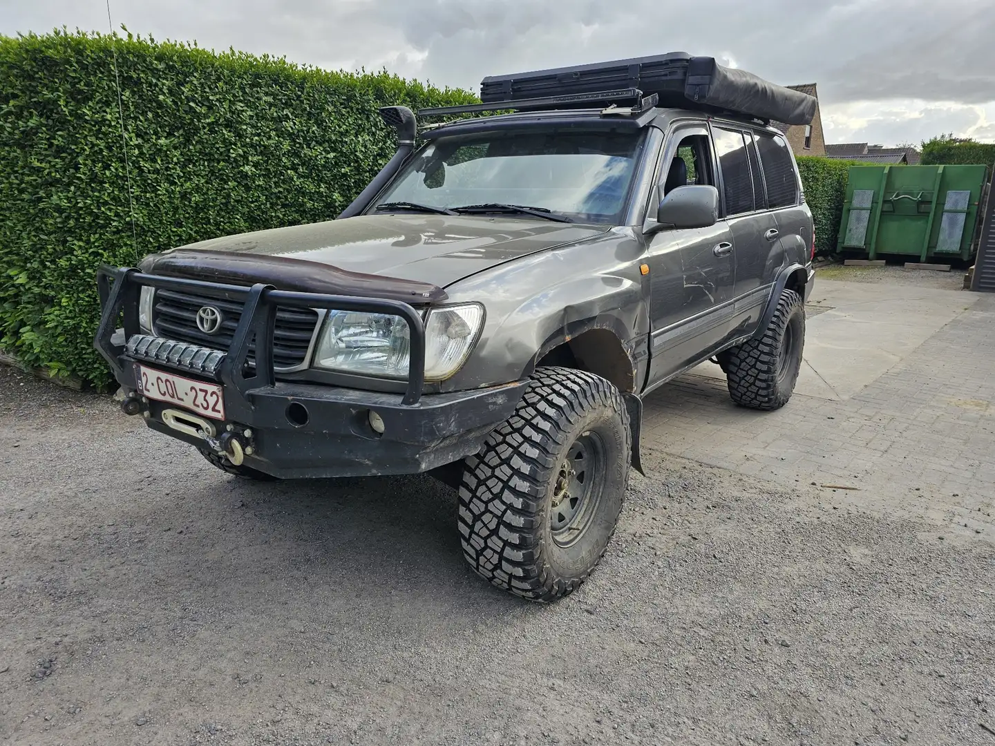 Toyota Land Cruiser 100 - 2