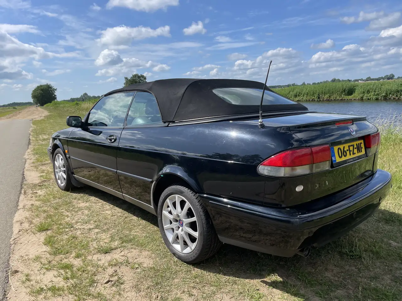 Saab 9-3 2.0 Turbo SE, foto 2