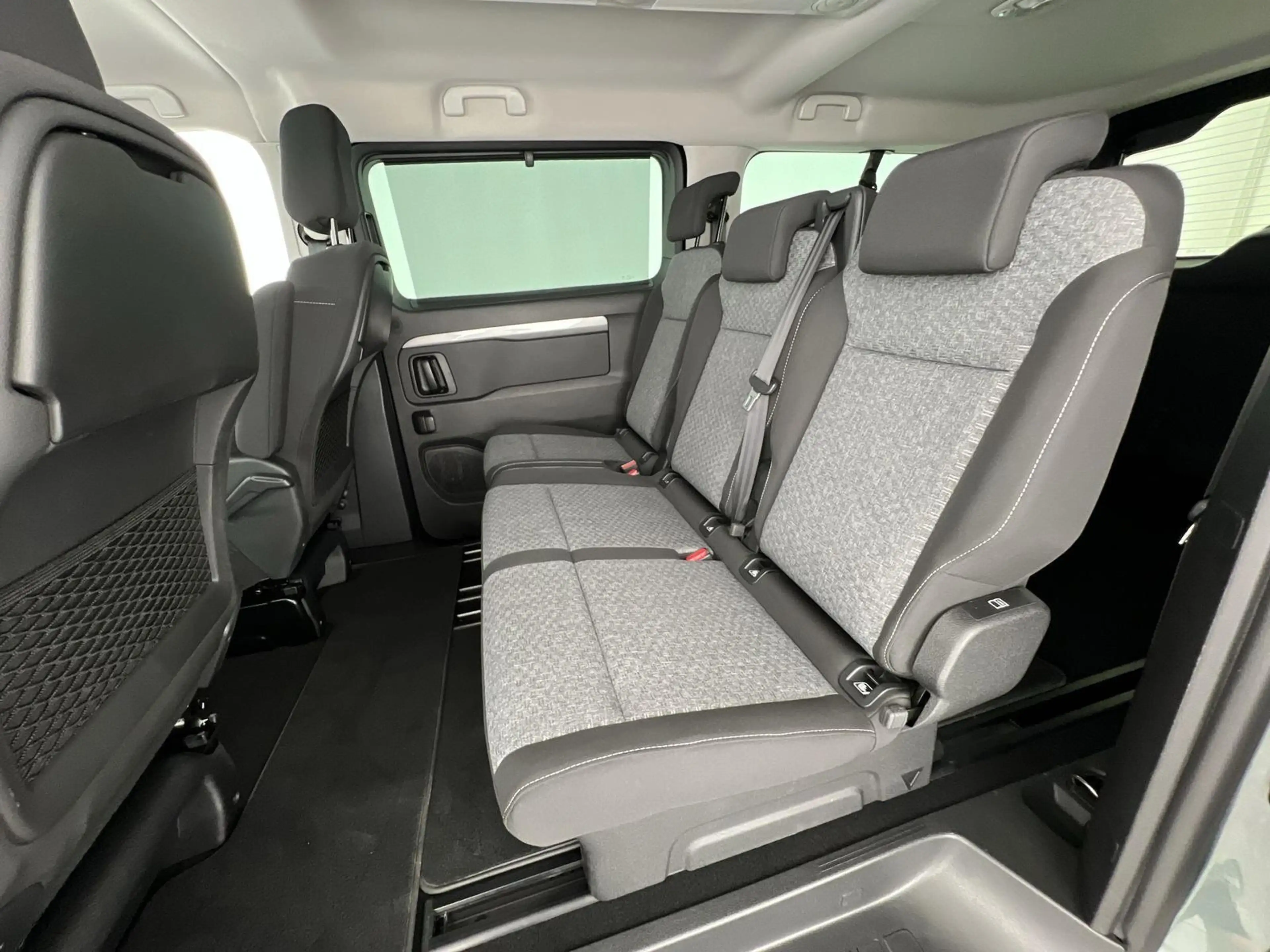 Citroen Spacetourer Plus XL 2.0D*RFK*SHZ*NAVI*uvm — photo 9