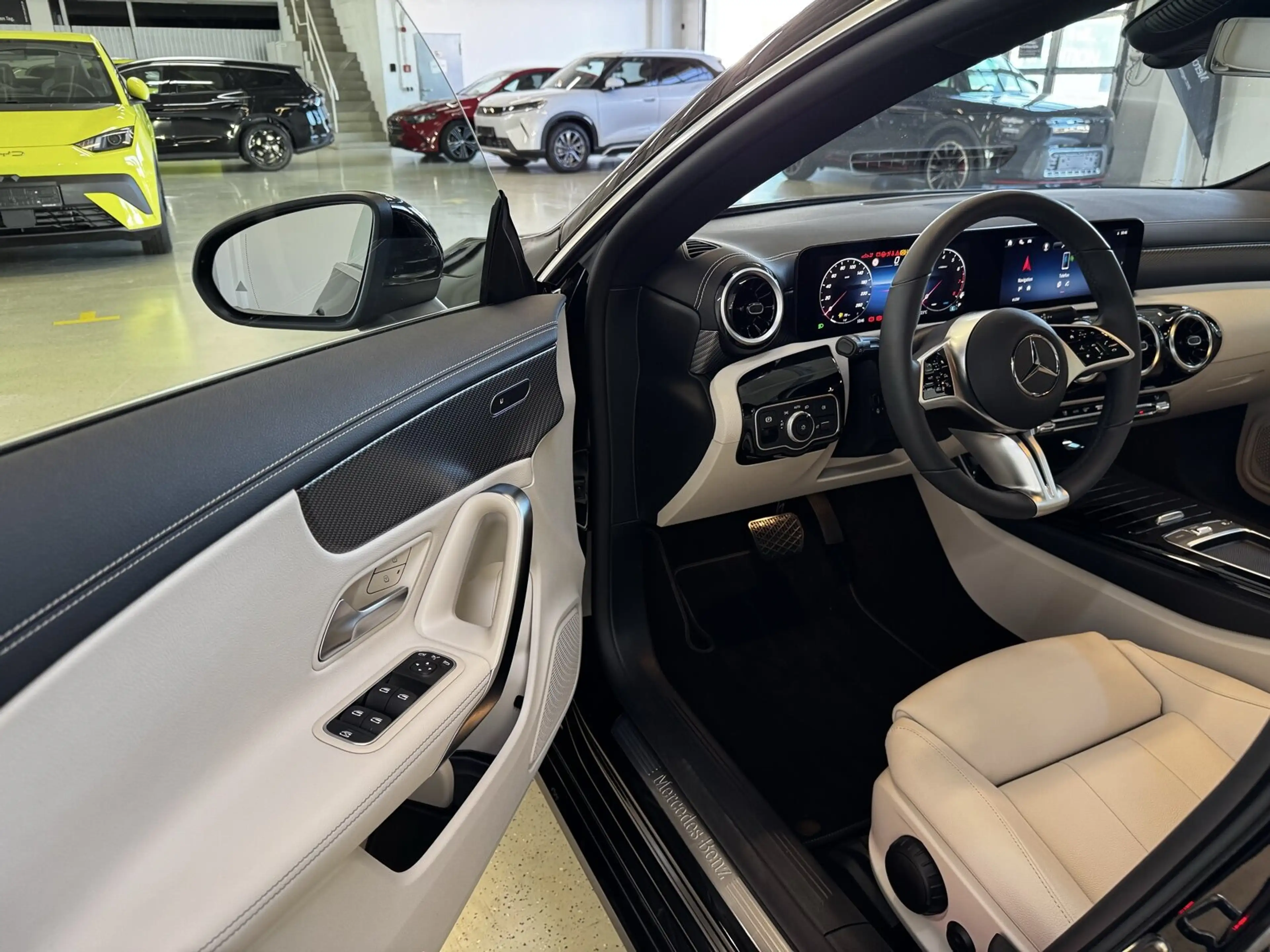 Mercedes-Benz CLA 180 CLA 180 Coupé Progressive/Navi/Pano.-Dach/Autom. — photo 13