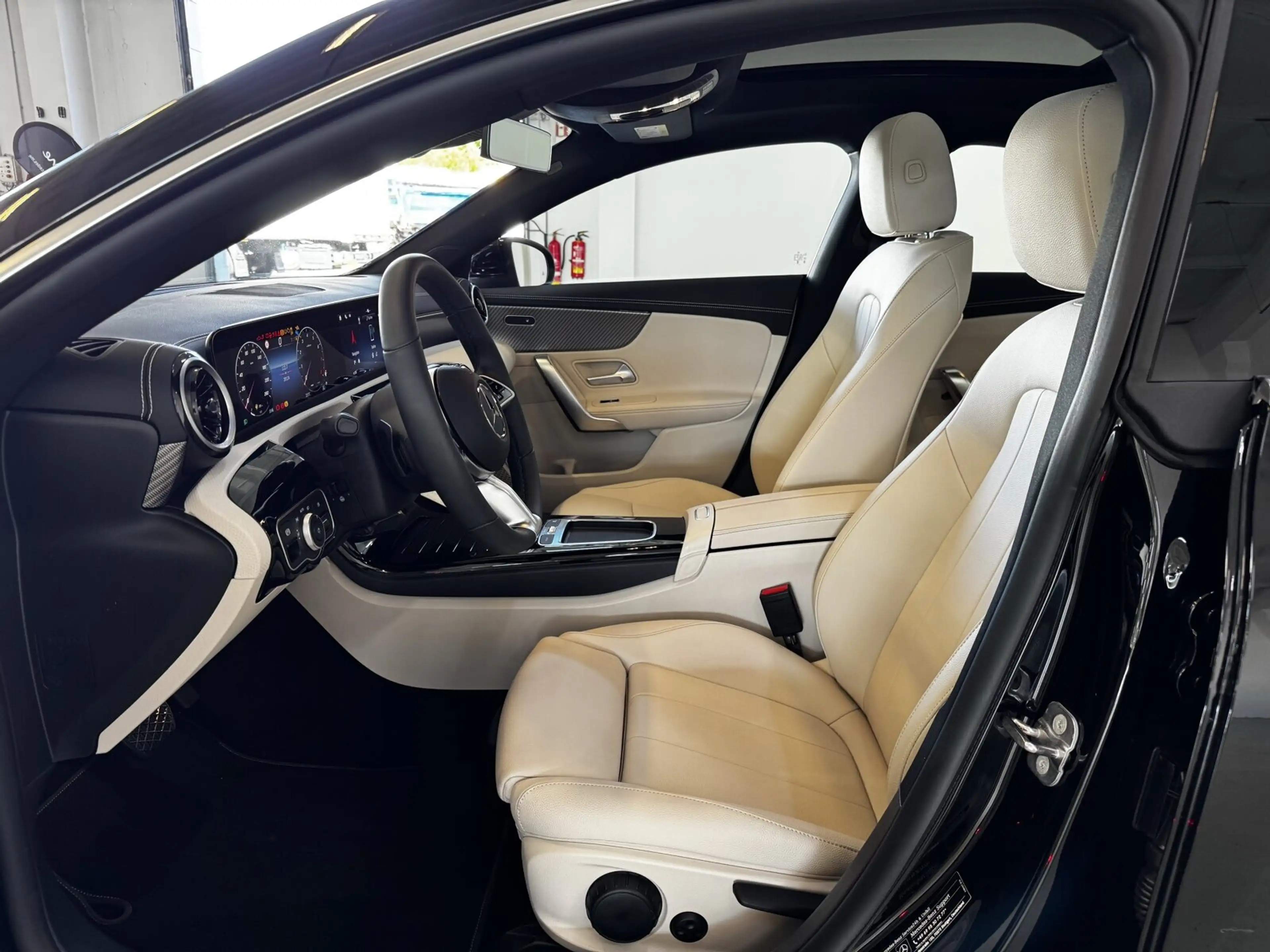 Mercedes-Benz CLA 180 CLA 180 Coupé Progressive/Navi/Pano.-Dach/Autom. — photo 12