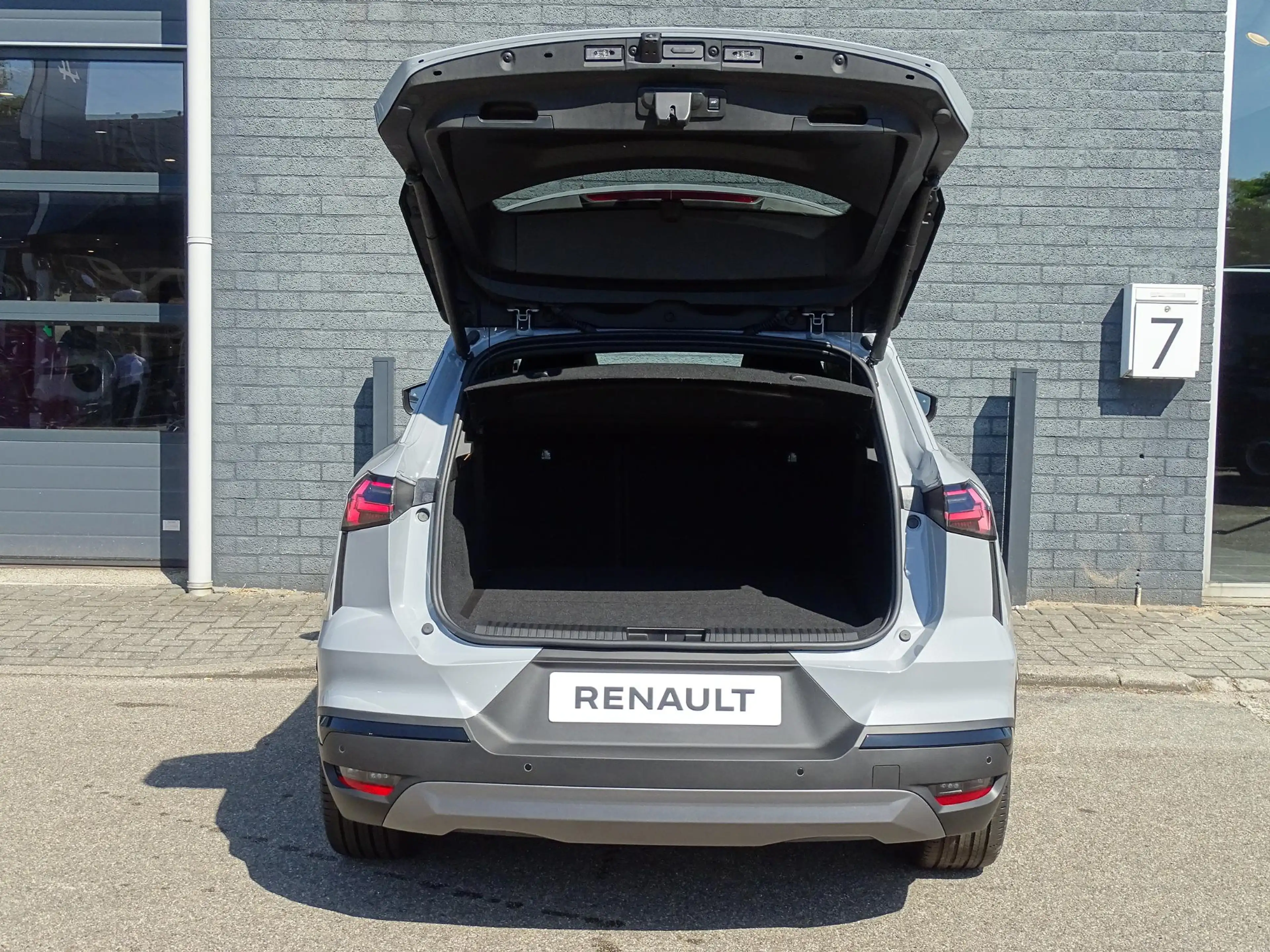Renault Symbioz 1.8 E-Tech full hybrid 160 esprit Alpine NU 5 JAAR — photo 8