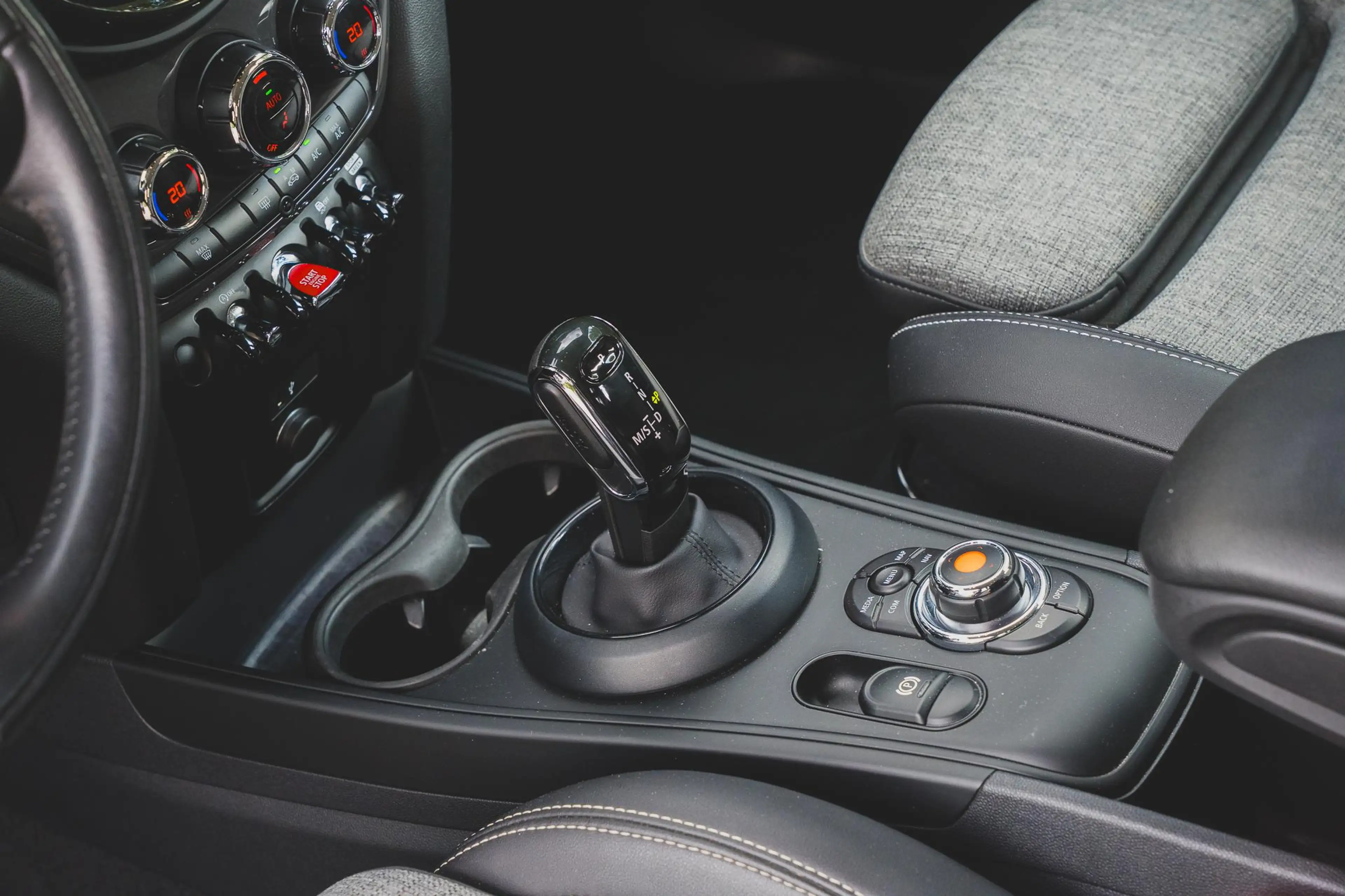 MINI Cooper Countryman 1.5 Business Edition TREKHAAK | CARPLAY | CAMERA | — photo 30