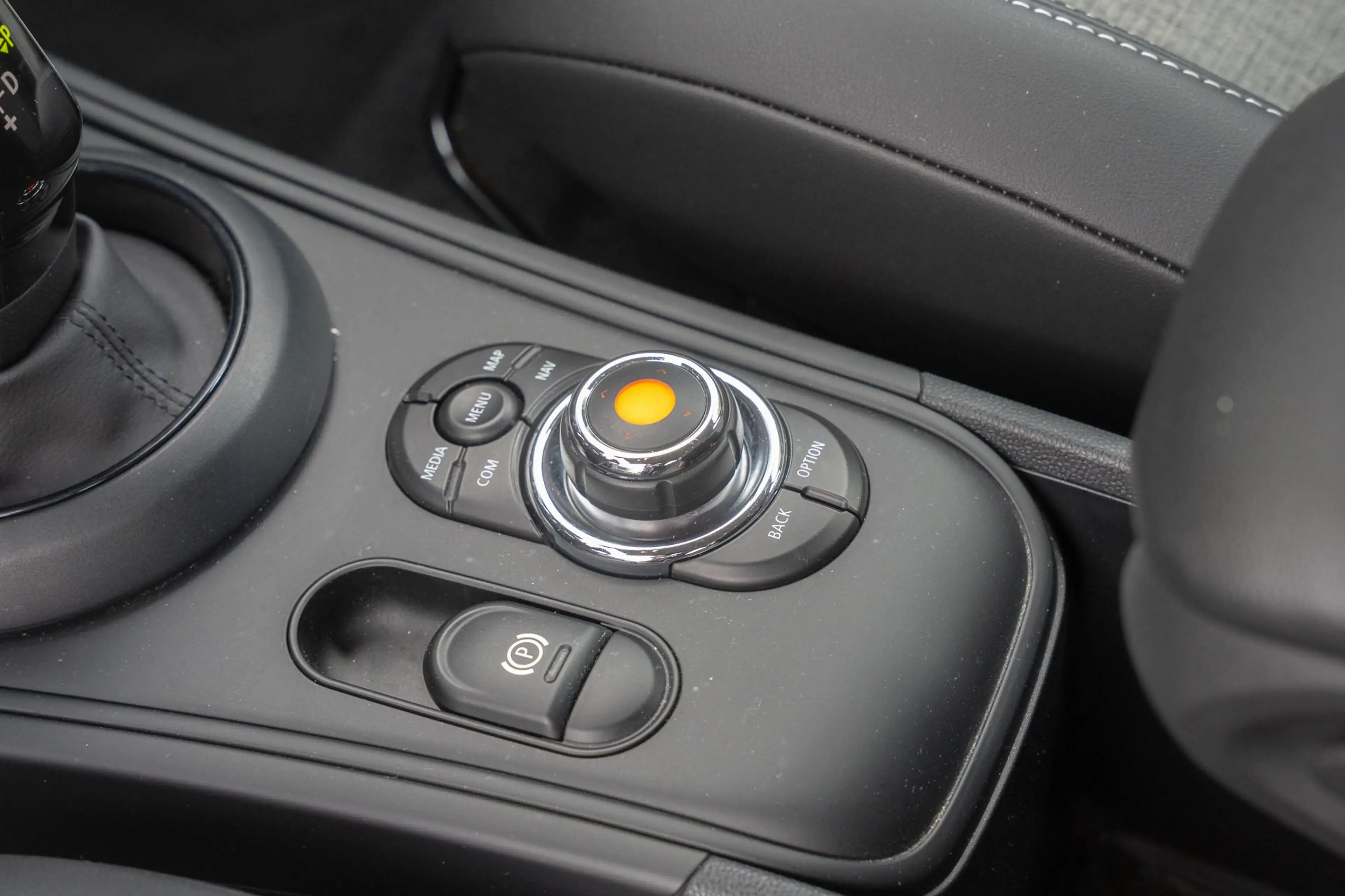 MINI Cooper Countryman 1.5 Business Edition TREKHAAK | CARPLAY | CAMERA | — photo 31