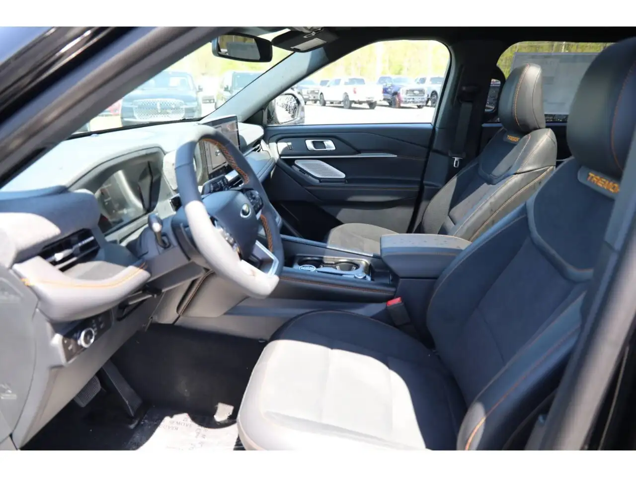 Ford Explorer снимка Ford Explorer