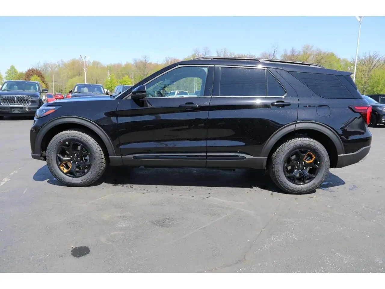 Ford Explorer снимка Ford Explorer