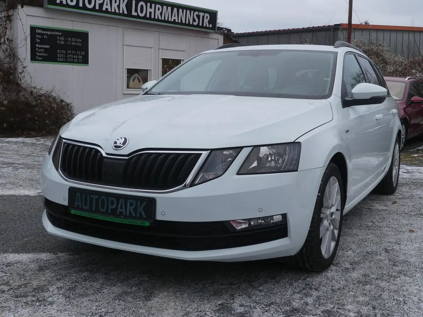 Skoda Octavia Combi Clever*Navi*Nr.78 Weiß - 1