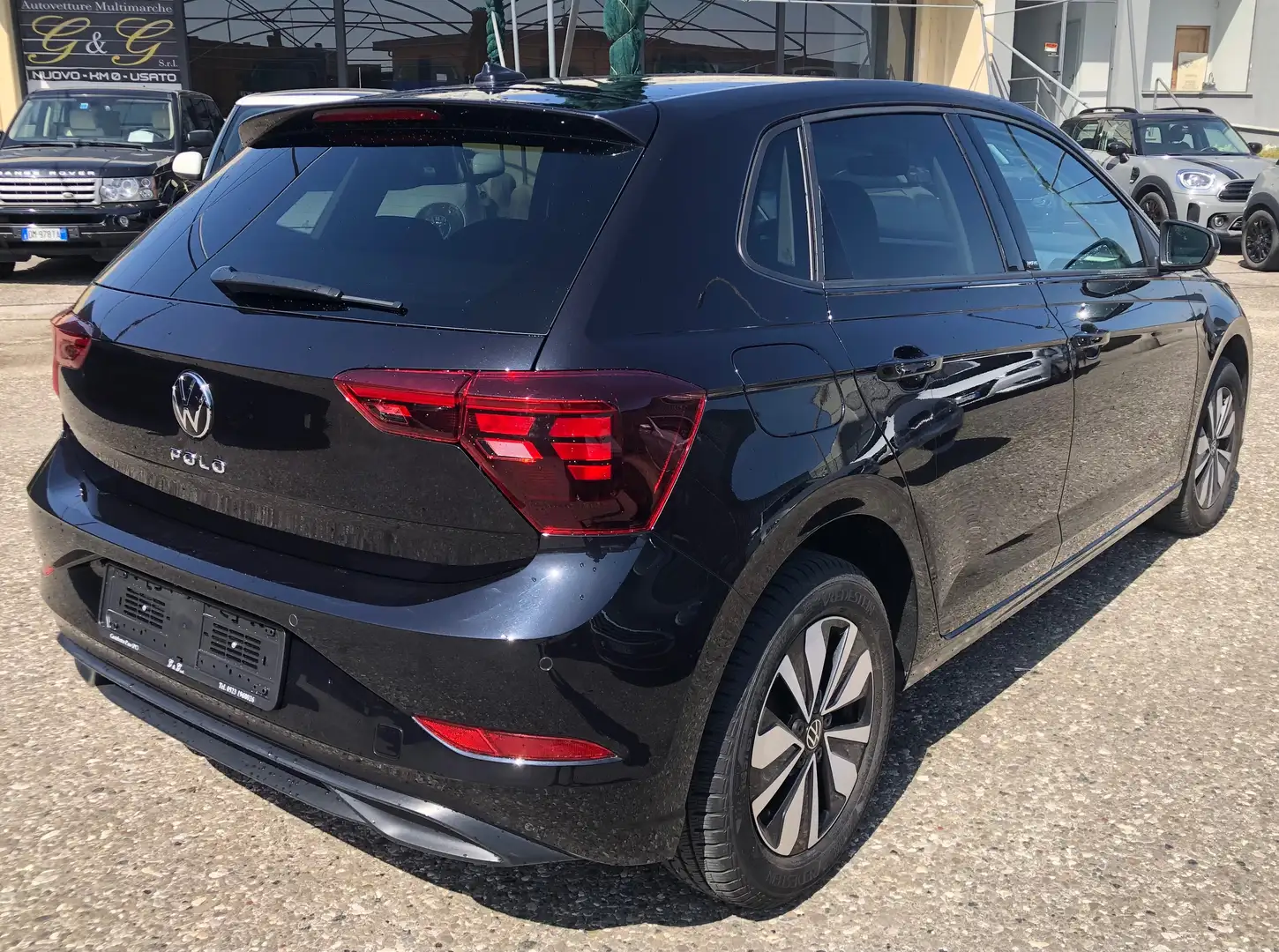 Volkswagen Polo 1.0 tsi MOVE  95cv Fari  Led Navi CarPlay Cerchi Nero - 2