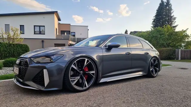 Audi RS6 Avant 4,0 TFSI Quattro MHEV S-tronic Ansicht 3