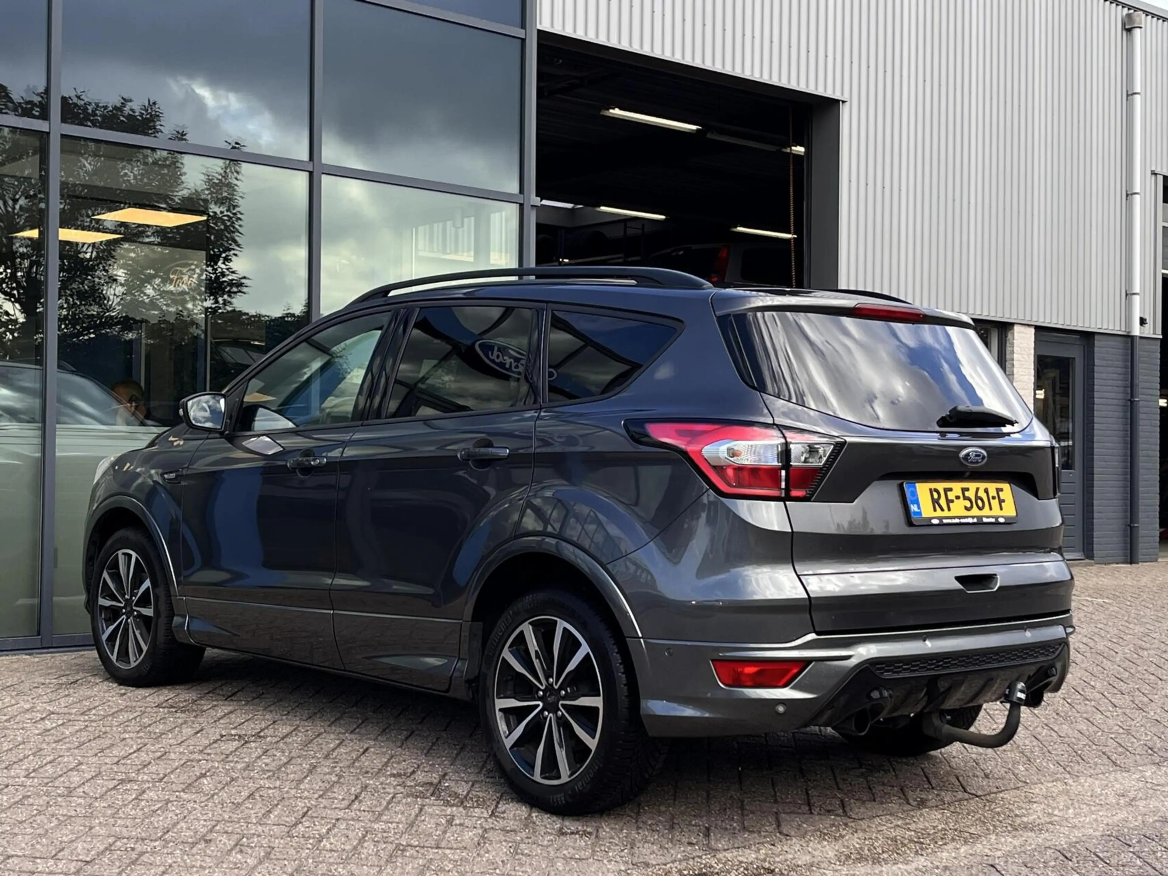 Ford Kuga 1.5 EcoBoost ST Line 120PK DISTRIBUTIERIEM IS VERV — photo 11