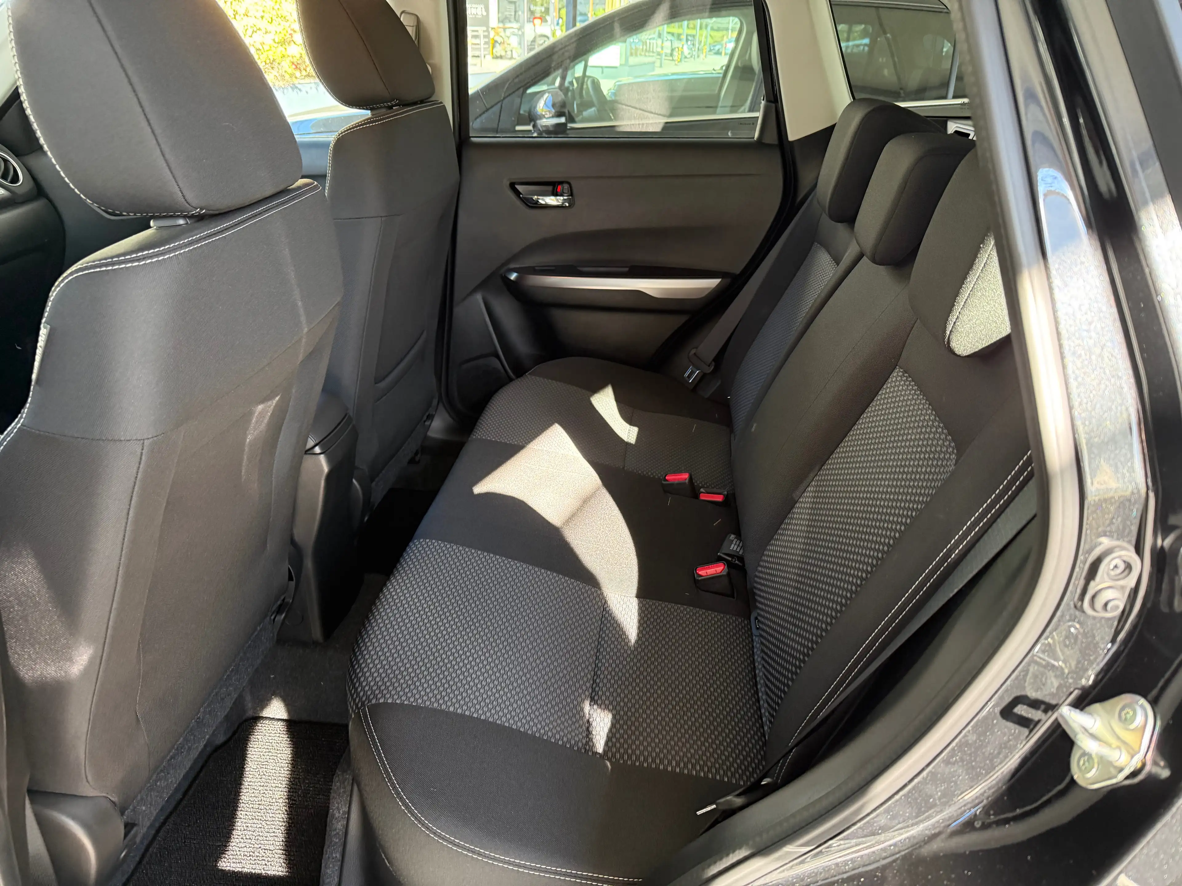 Suzuki Vitara Vitara 1,4 Hybrid ALLGRIP shine Aut. — photo 8