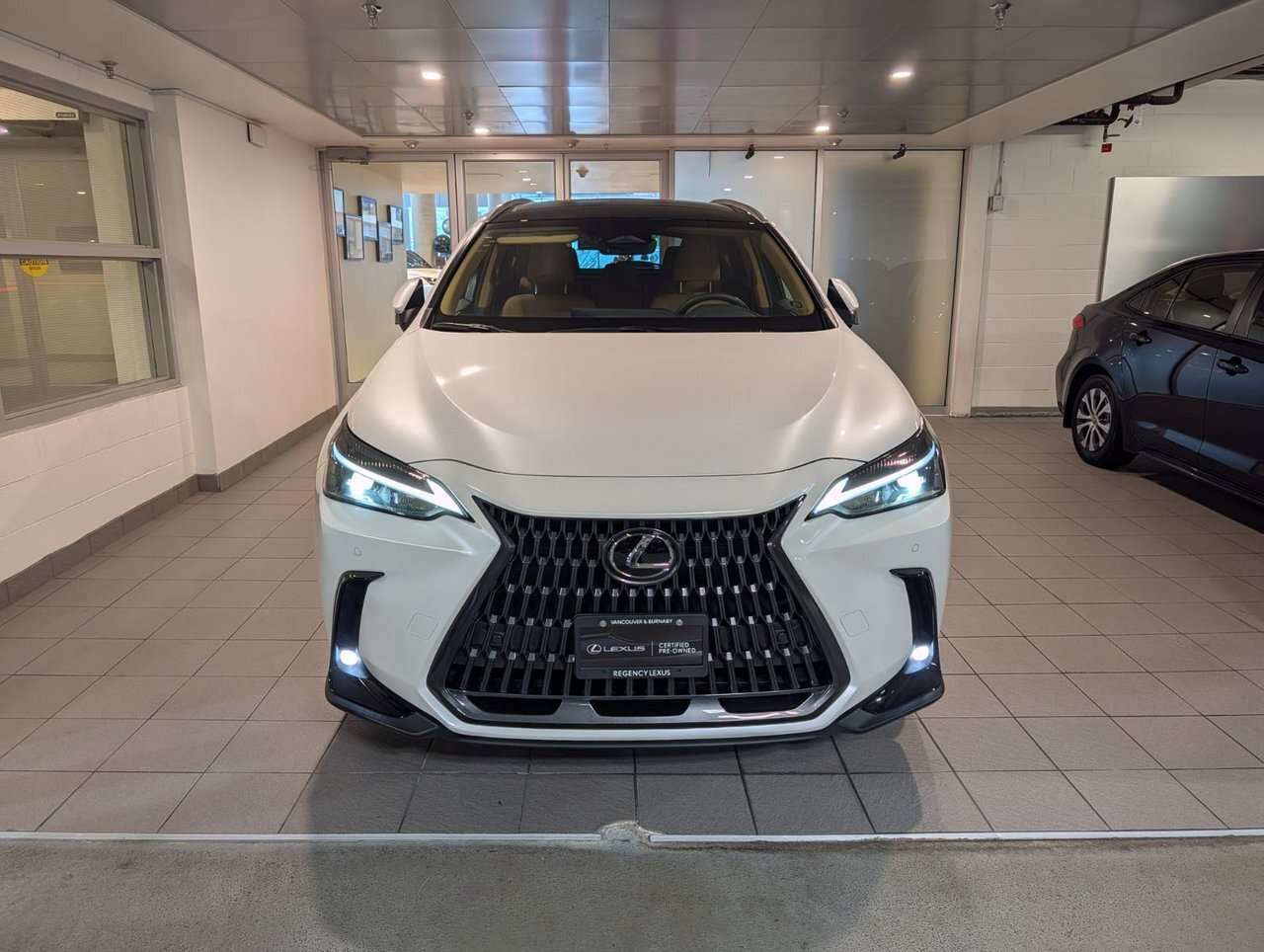 2025 Lexus NX Luxury Local | No Accidents | Hybrid | Leather | C — снимка 1