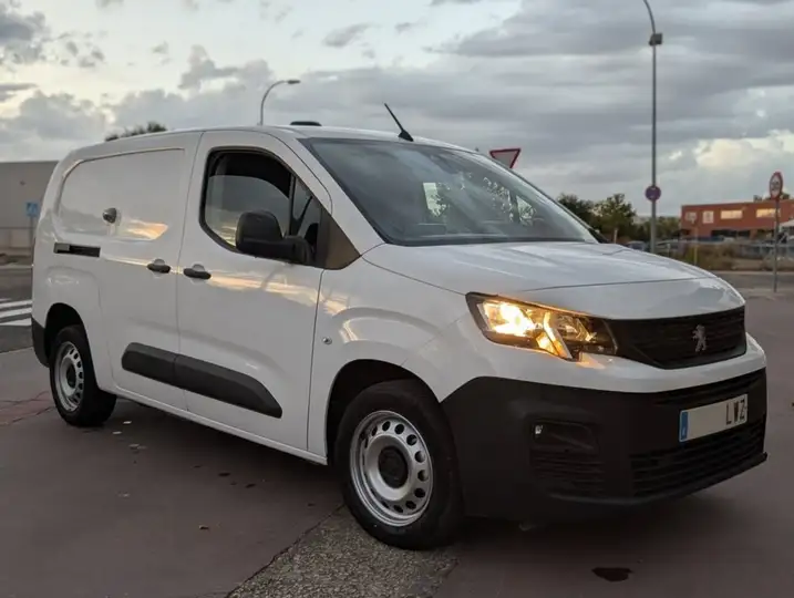 Peugeot Partner 2022