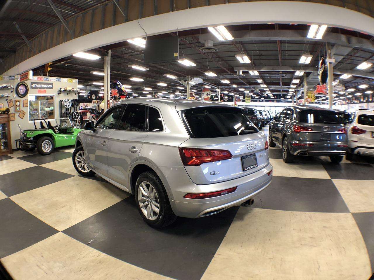 2019 Audi Q5 KOMFORT AWD LEATHER BLUETOOTH REAR CAMERA alt 5