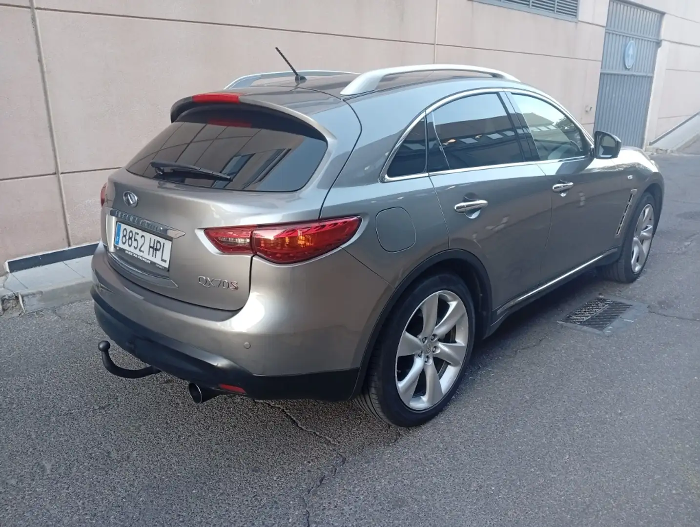 Infiniti FX 30d S Premium Aut. Grey - 2