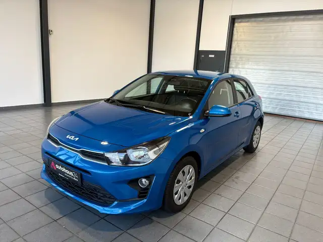 Kia Rio view 3