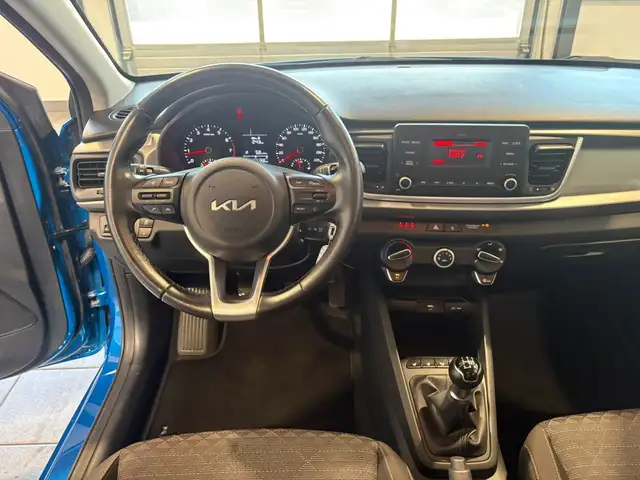 Kia Rio view 8