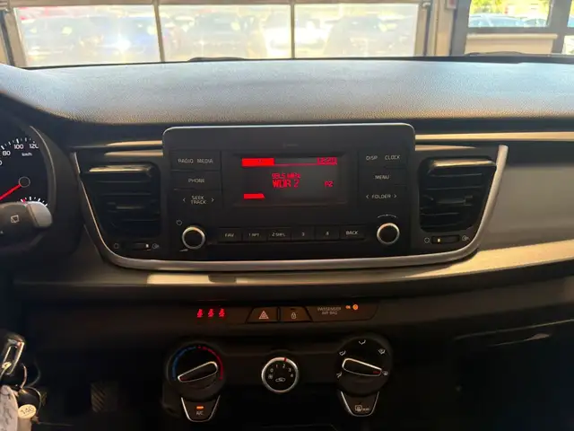 Kia Rio view 11