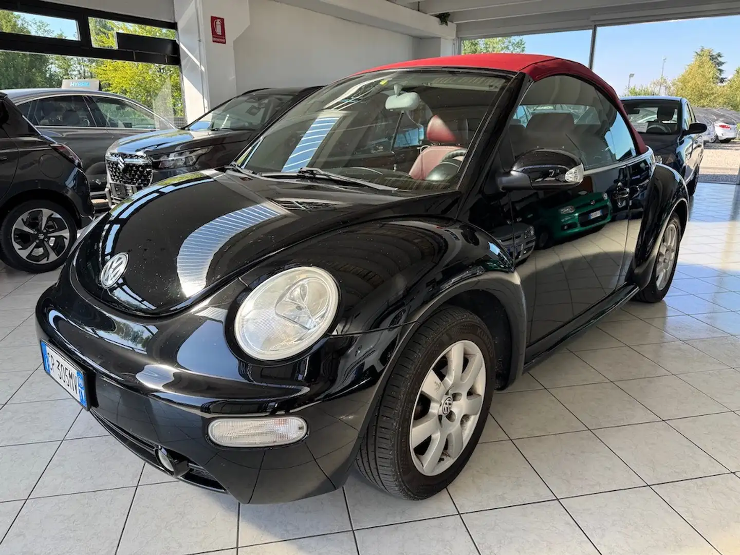 Volkswagen New Beetle New Beetle Cabrio Cabrio 1.6 Schwarz - 2
