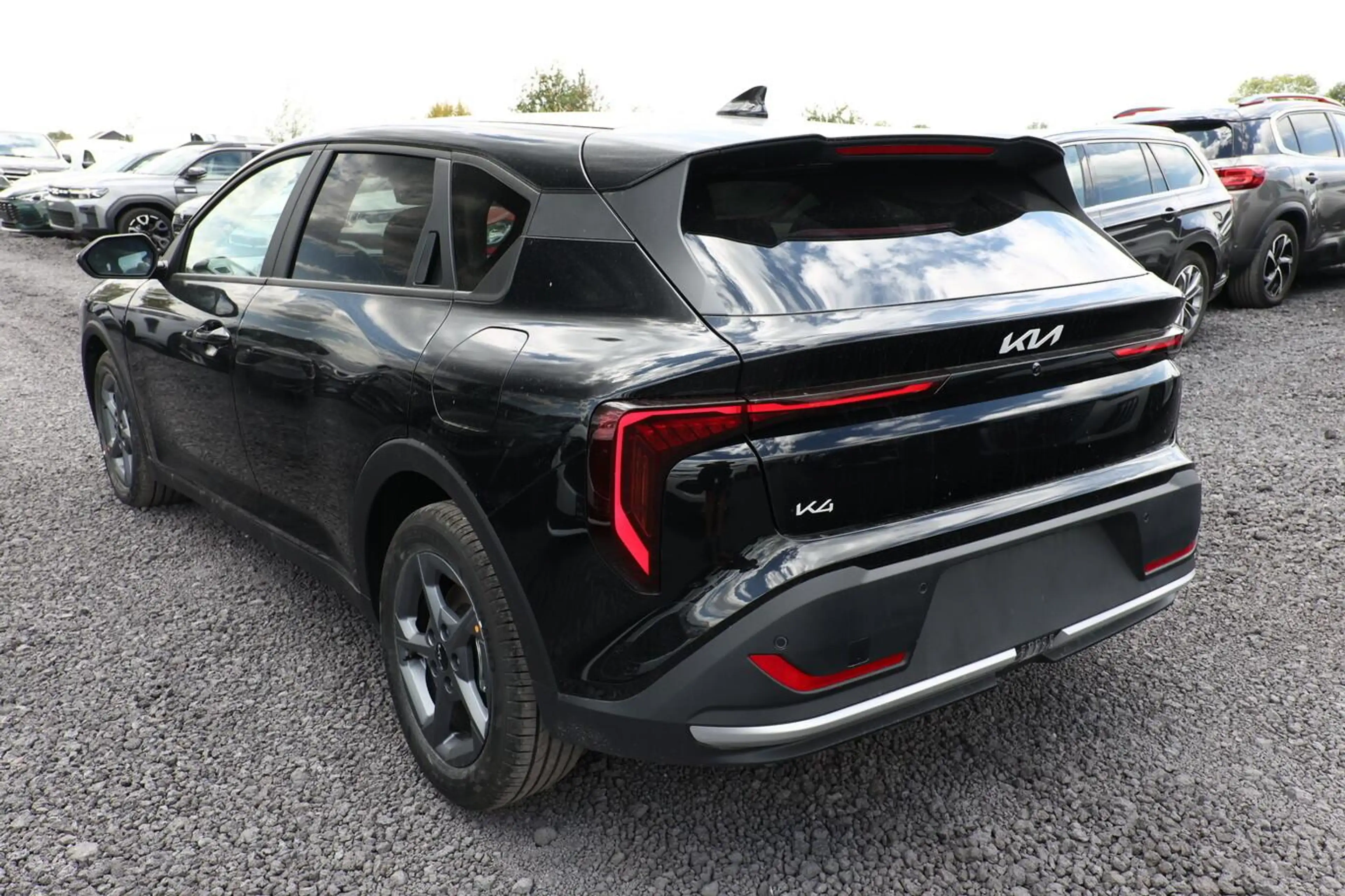 Kia K4 Vision DCT ACC LED Nav SHZ PrivG Kam Keyl LHZ 1... — photo 4