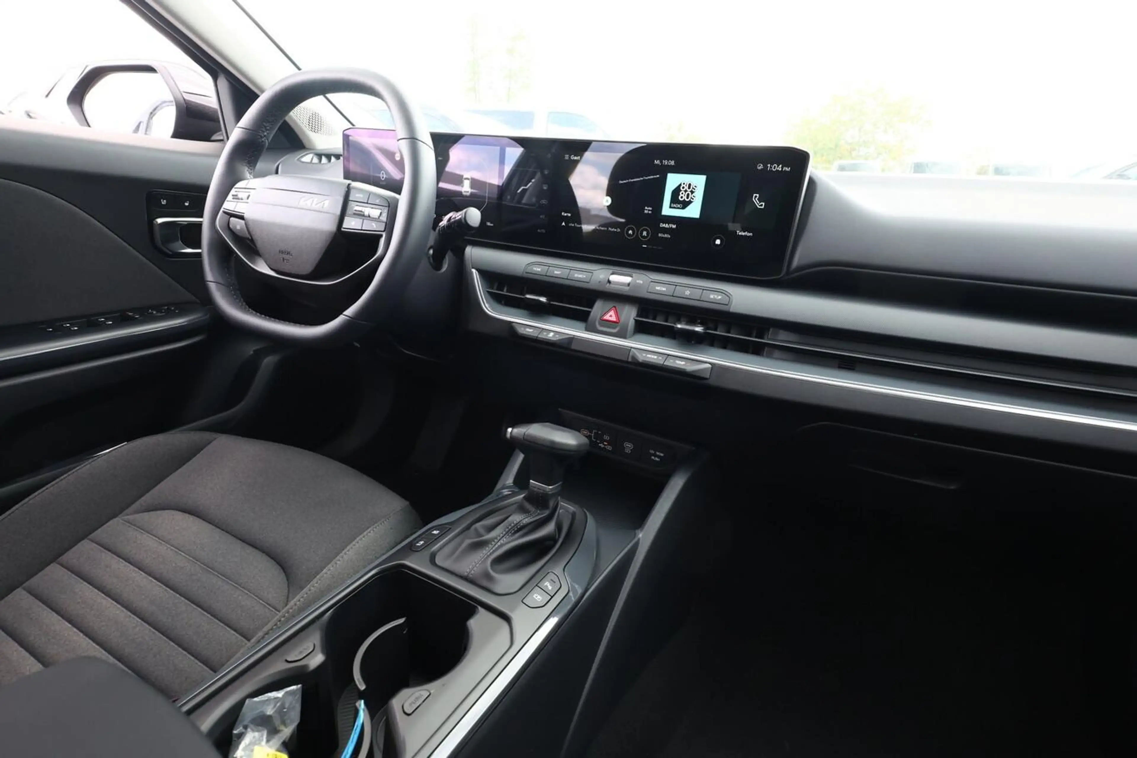 Kia K4 Vision DCT ACC LED Nav SHZ PrivG Kam Keyl LHZ 1... — photo 9
